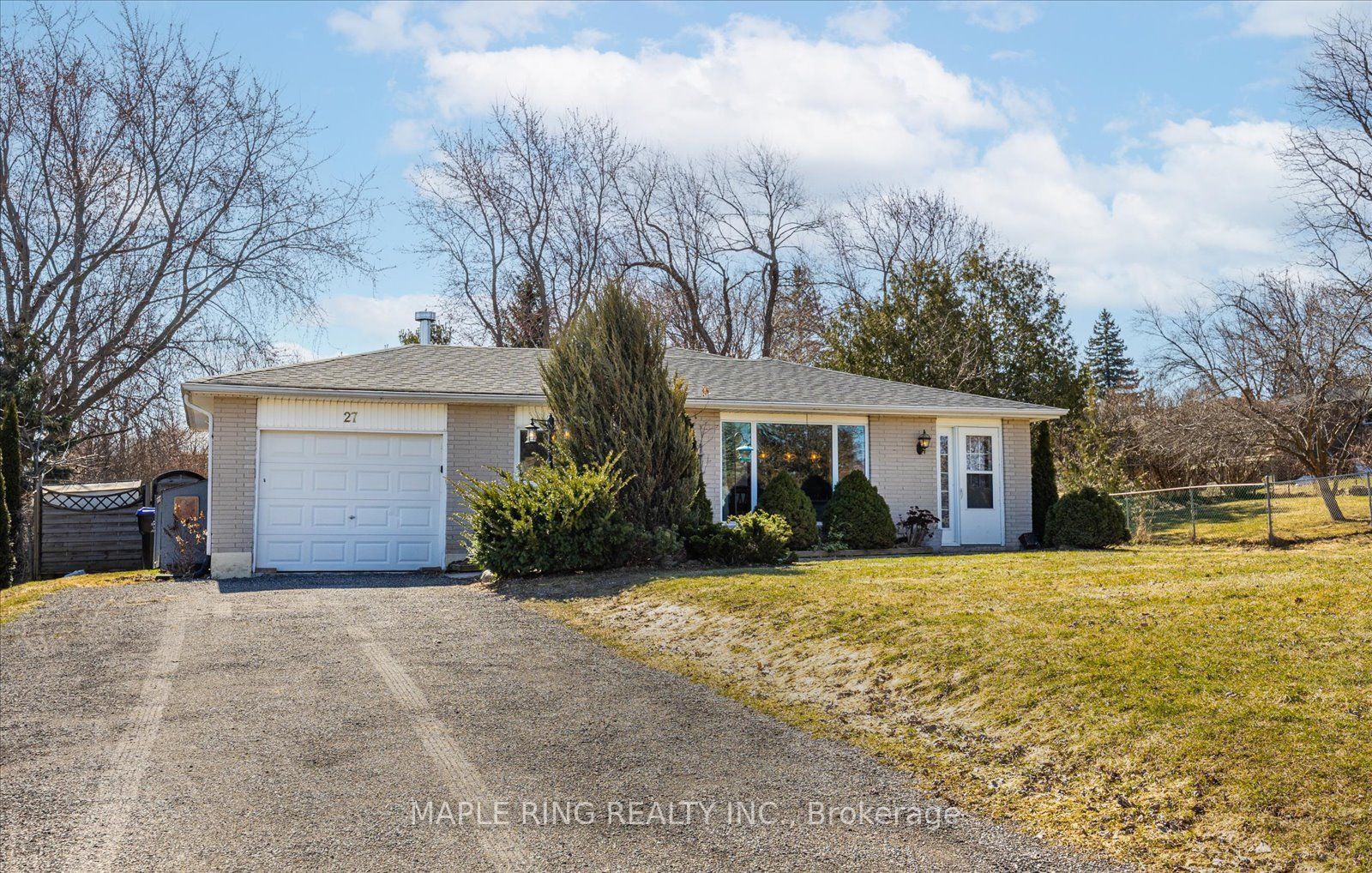 27 Jamieson Drive Property Photo 2