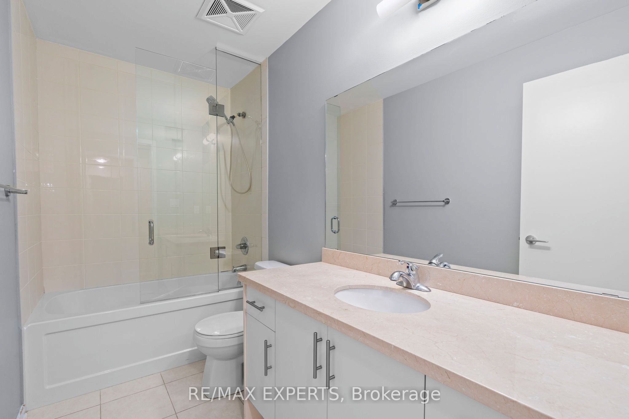 26 Bruce Street A04 Property Photo 13
