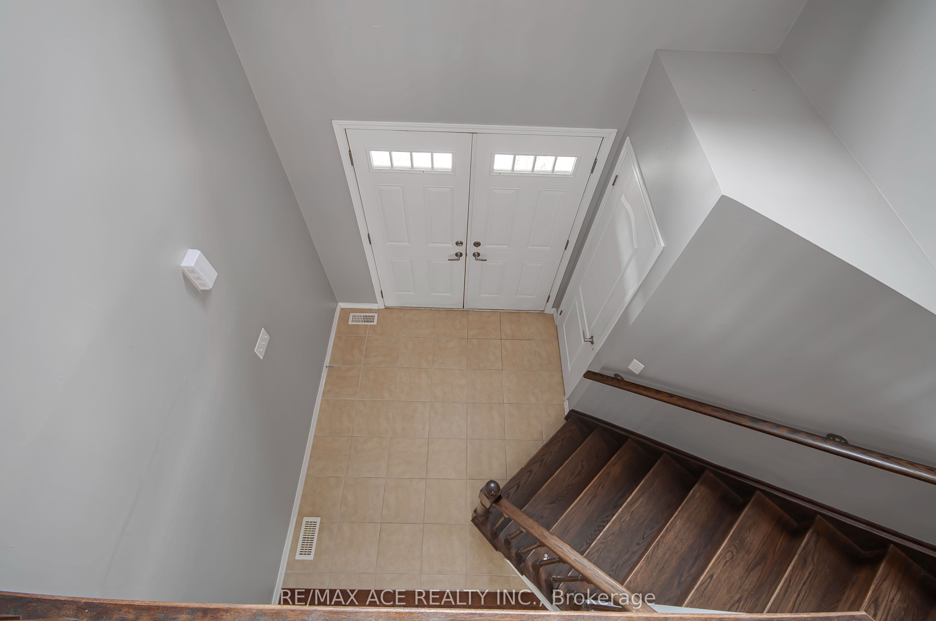 2166 Taggart Court Property Photo 13