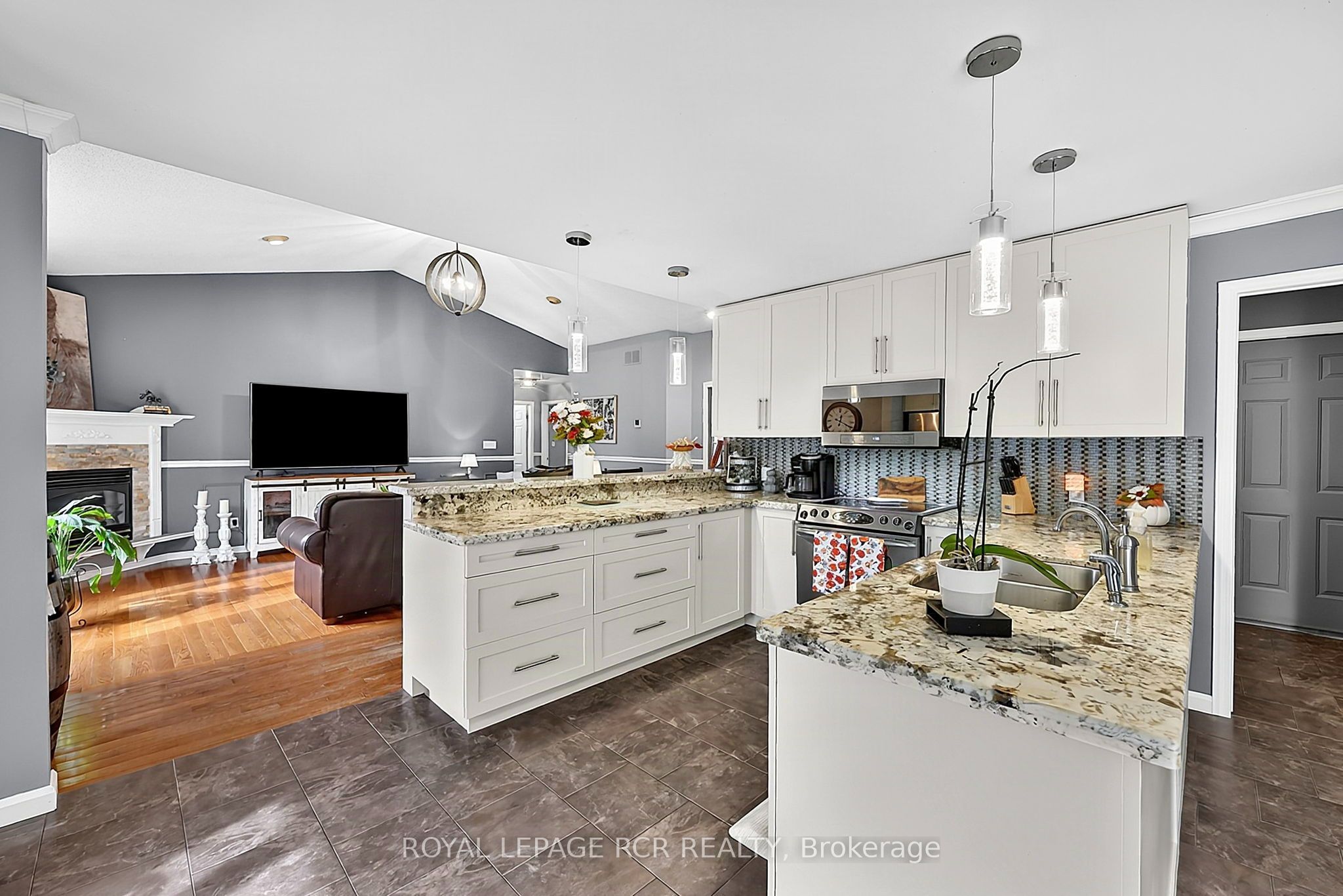 11 Fisher Drive Property Photo 12
