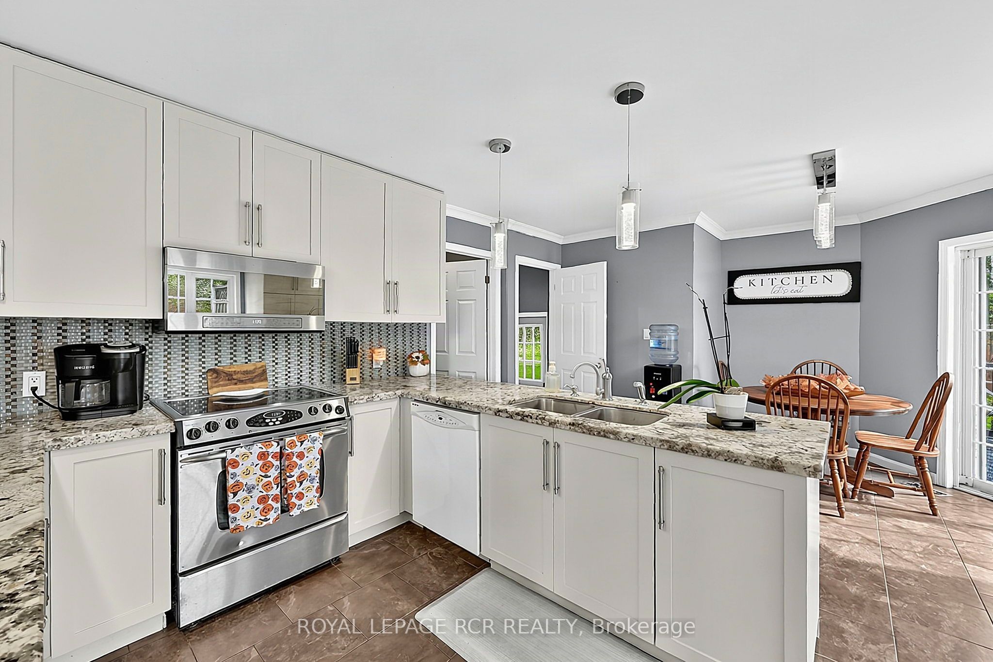 11 Fisher Drive Property Photo 14