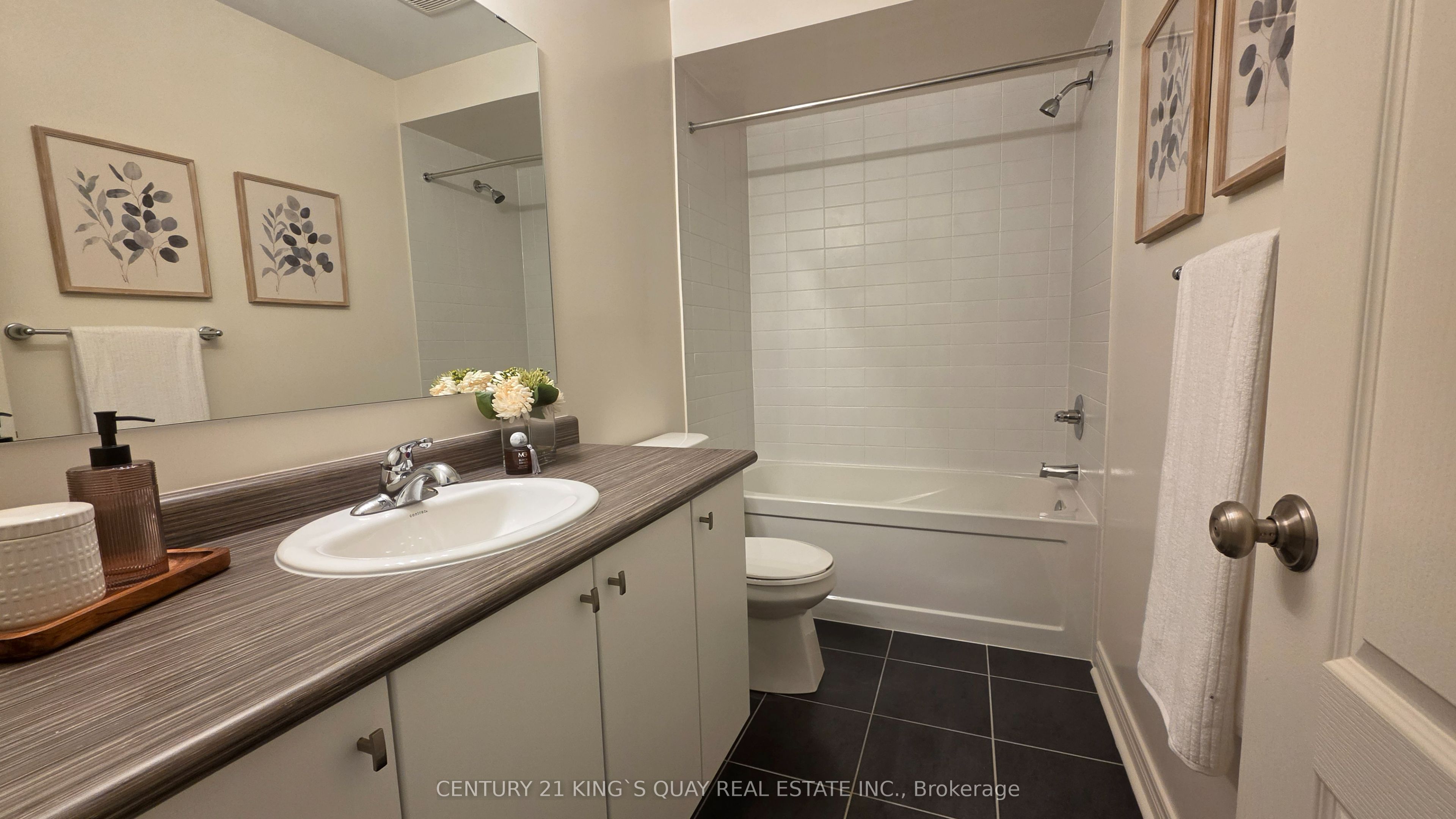 360 William Graham Drive Property Photo 20