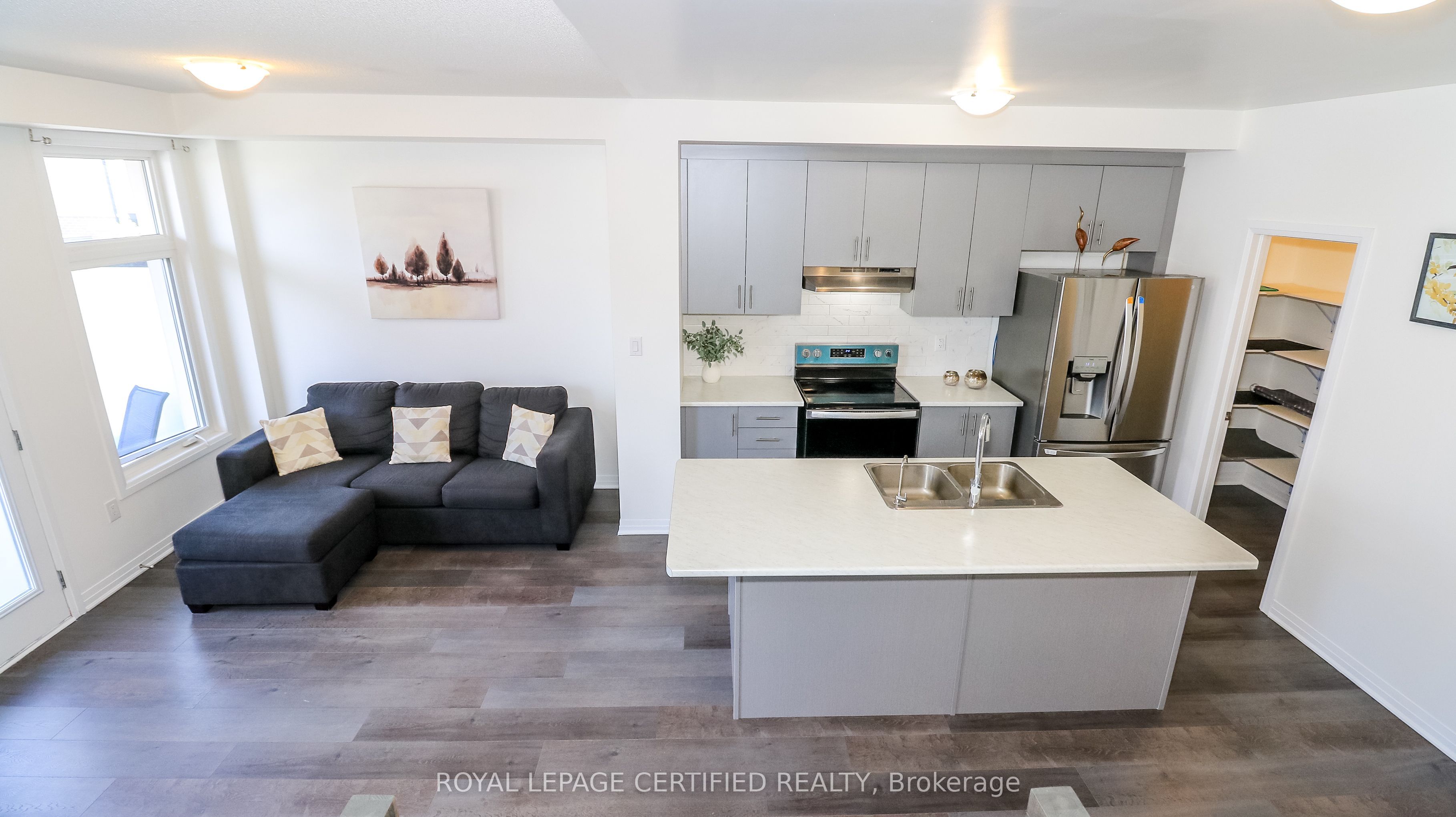 5 Hughes Lane Property Photo 15