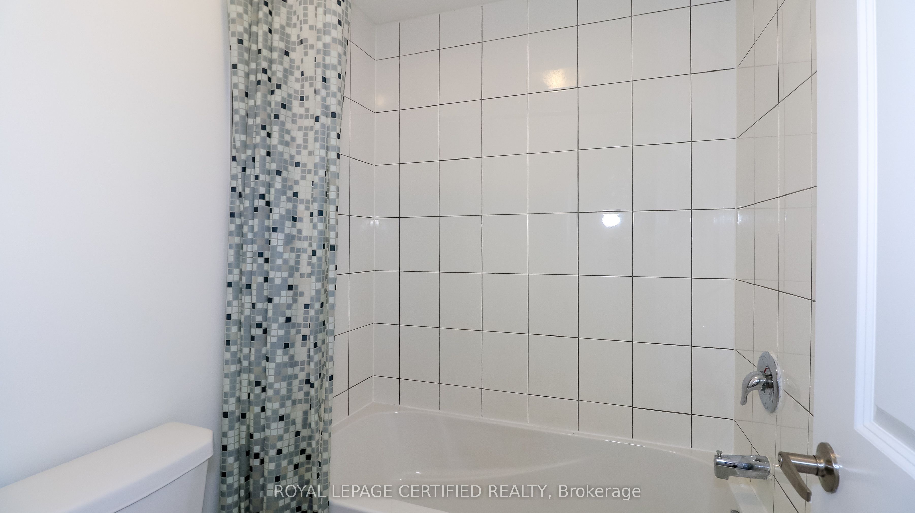 5 Hughes Lane Property Photo 16