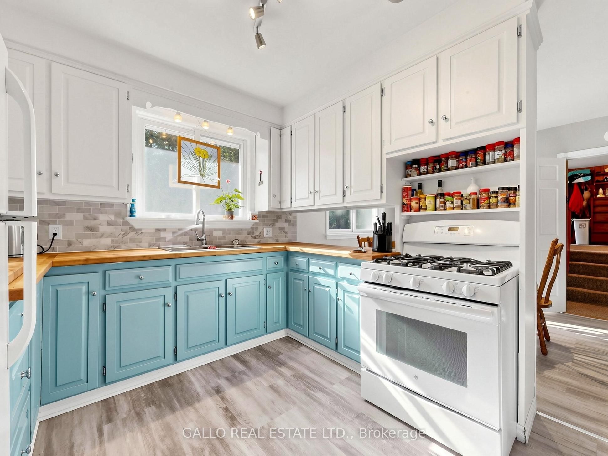 340 Boyer Street Property Photo 7