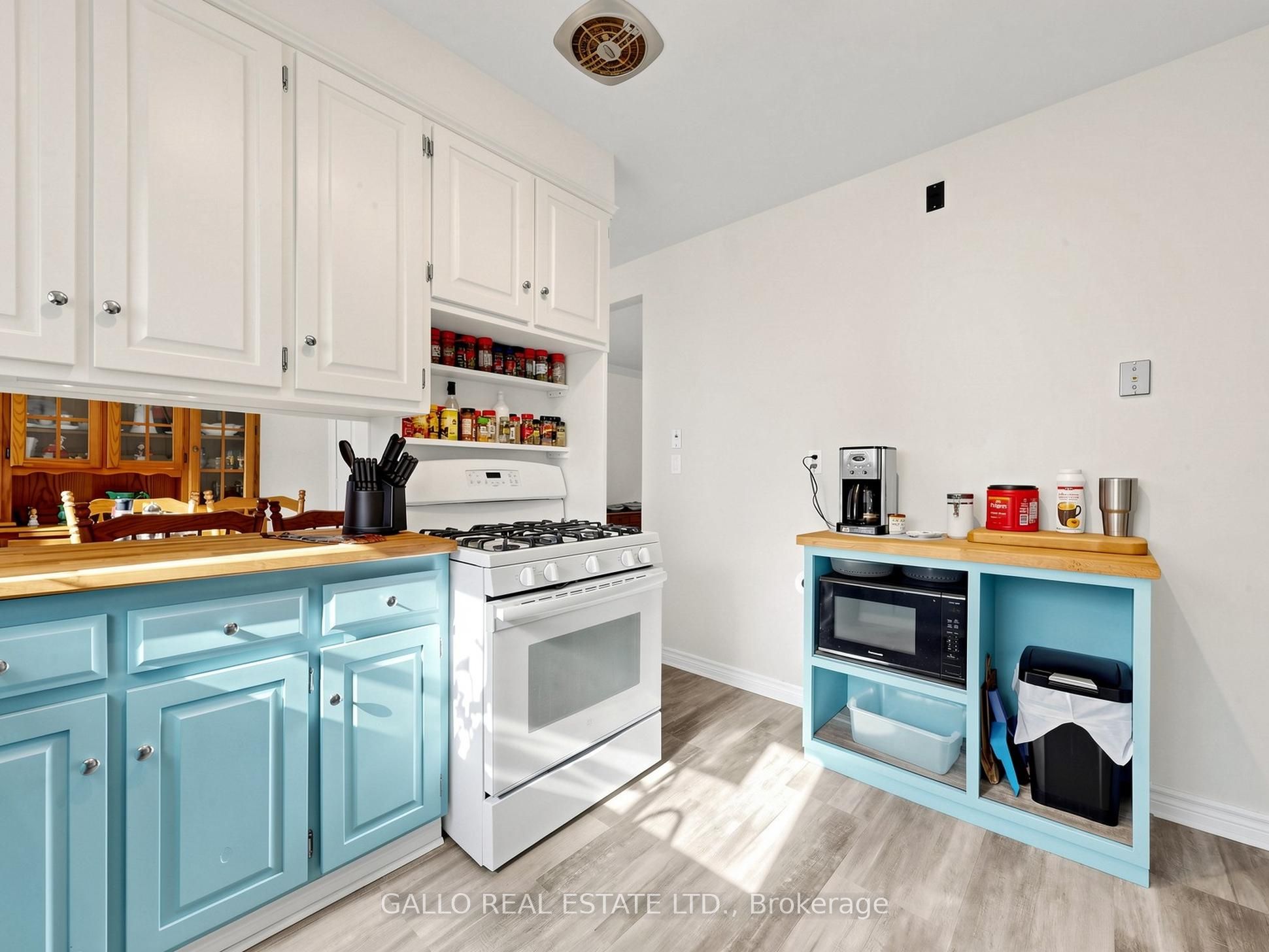 340 Boyer Street Property Photo 9