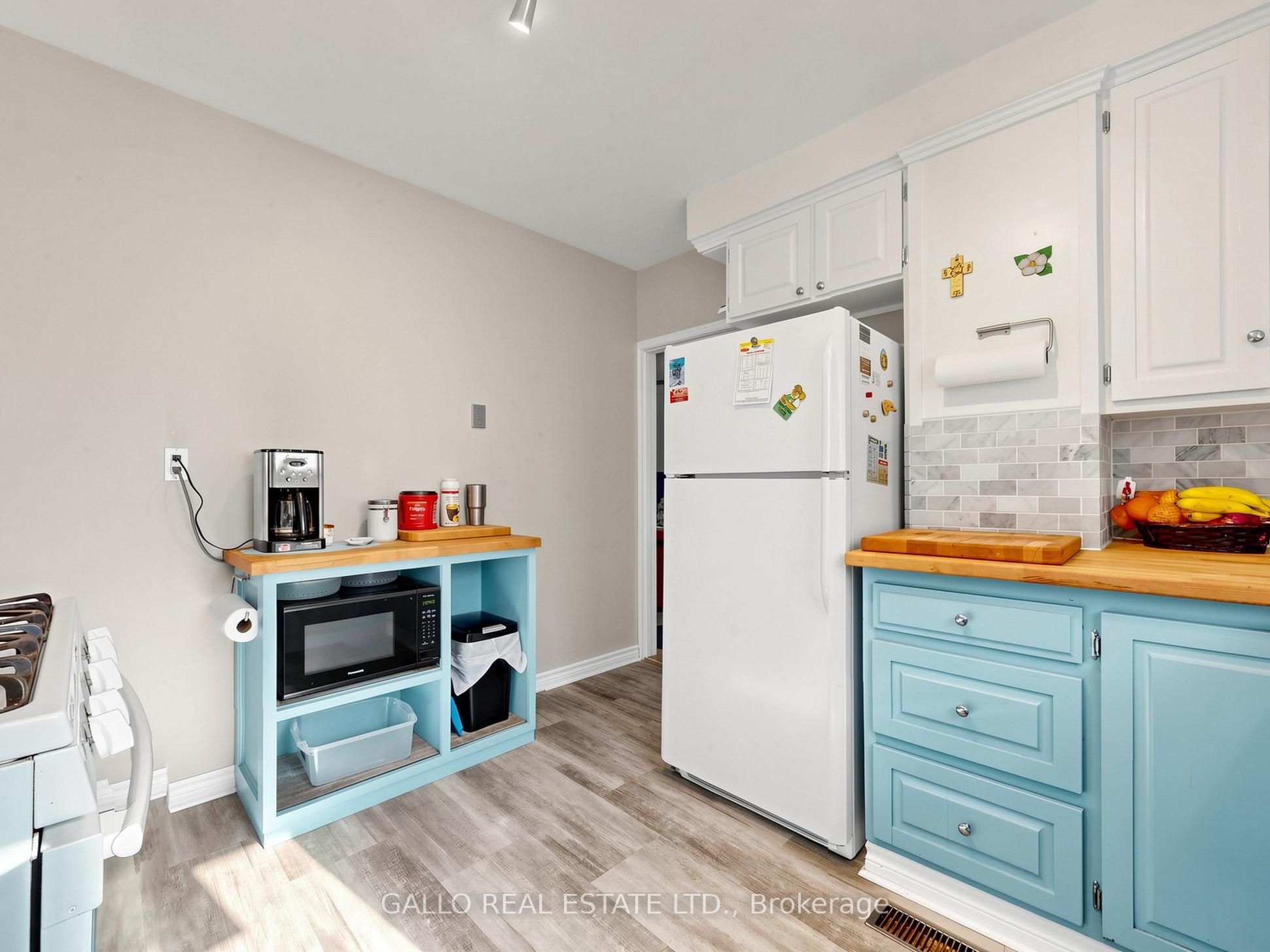 340 Boyer Street Property Photo 10