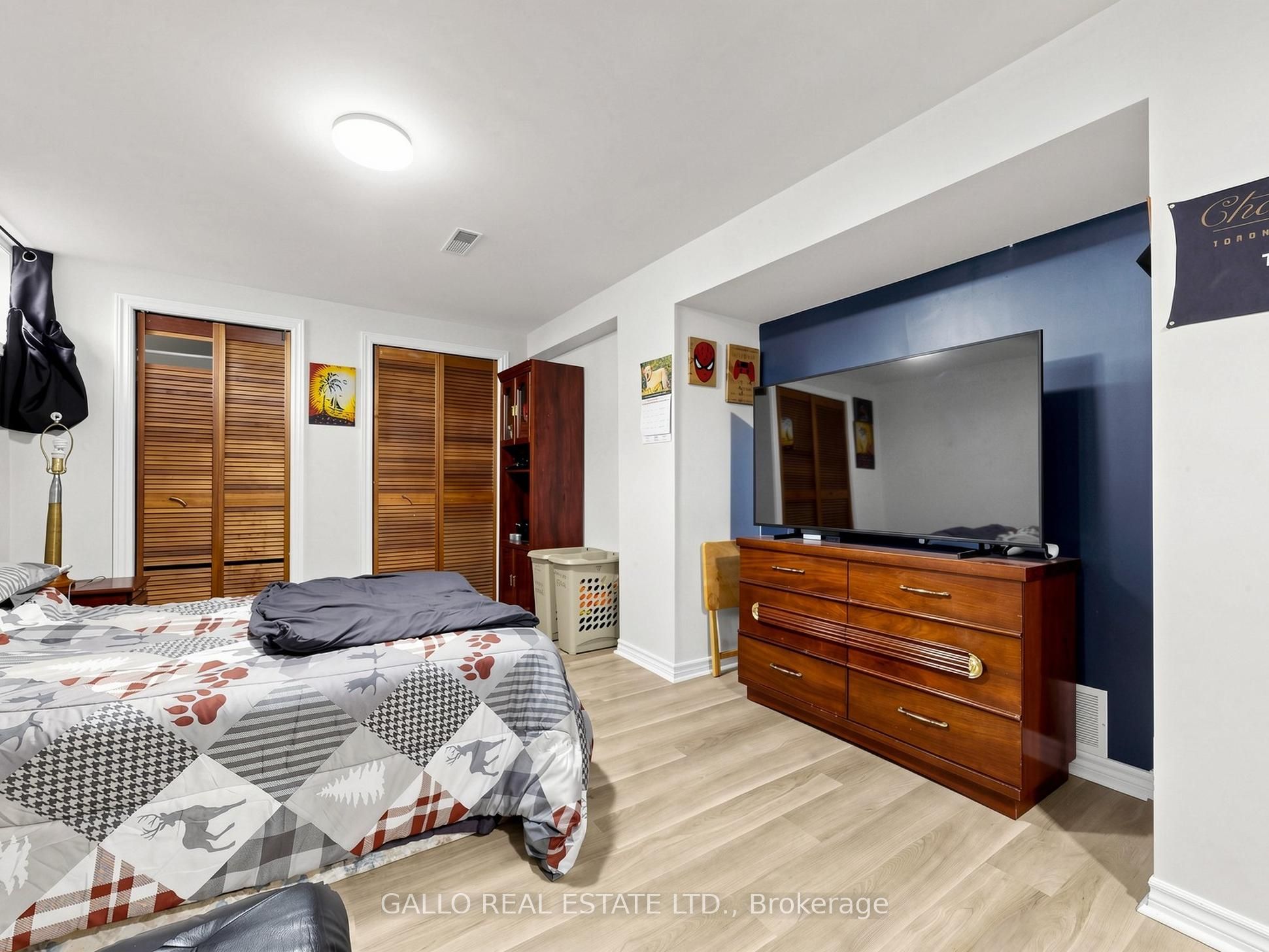 340 Boyer Street Property Photo 17
