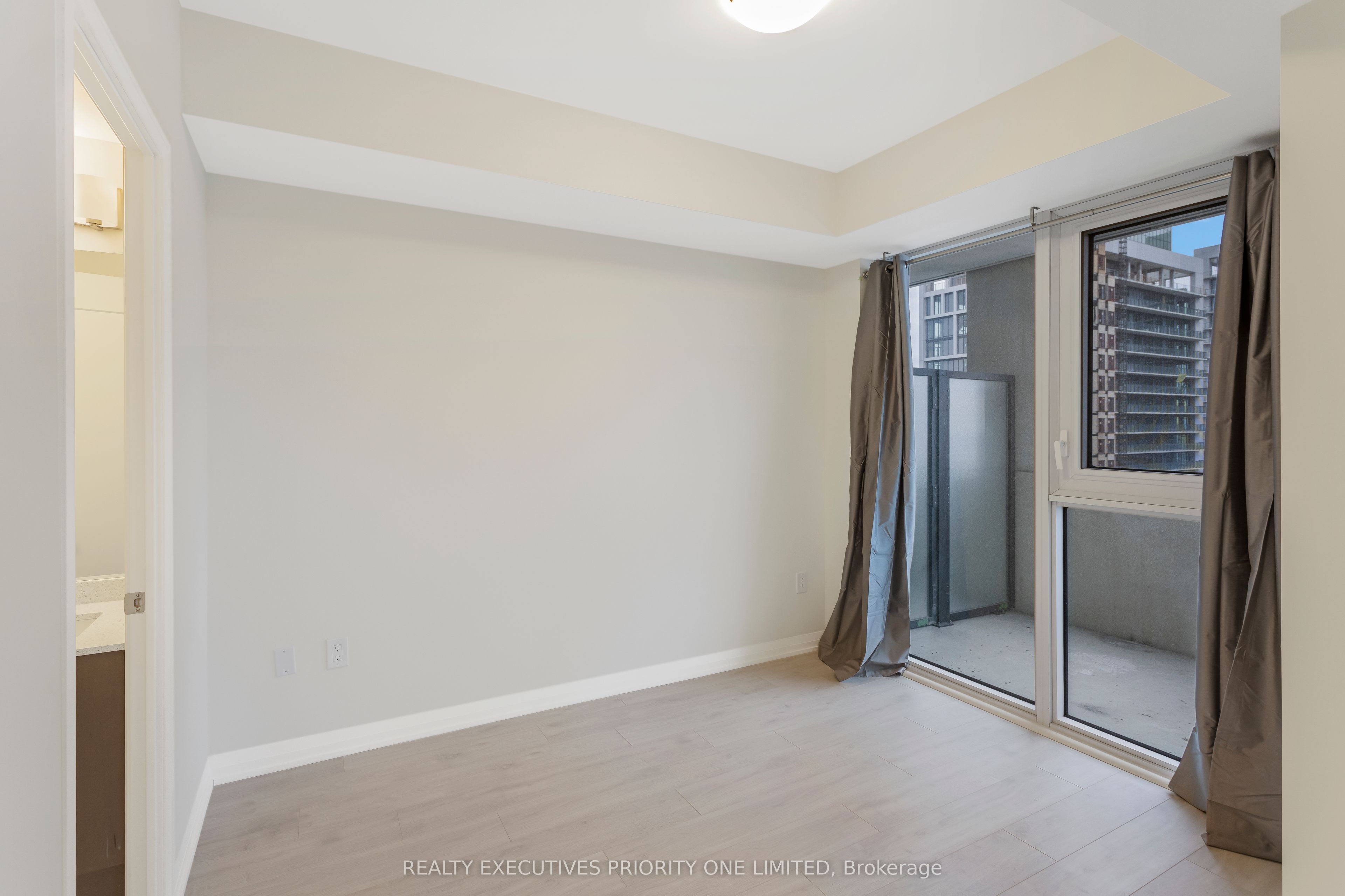 9000 Jane Street 2018 Property Photo 5