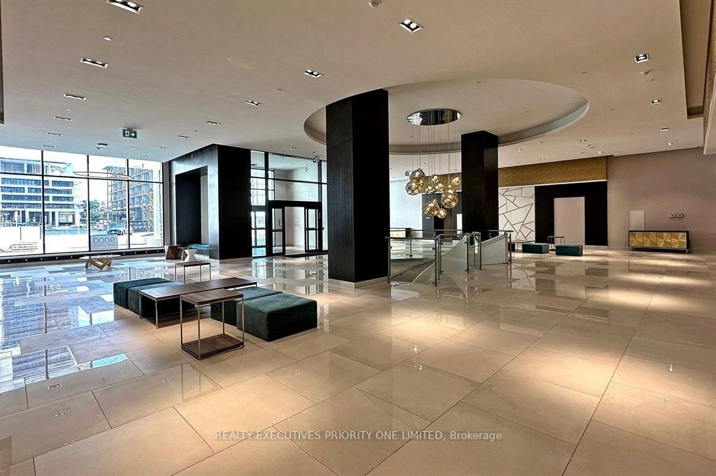 9000 Jane Street 2018 Property Photo 12