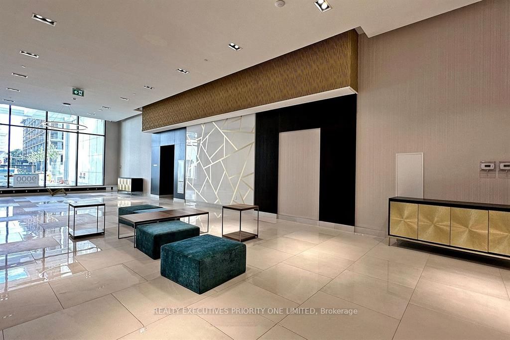 9000 Jane Street 2018 Property Photo 15