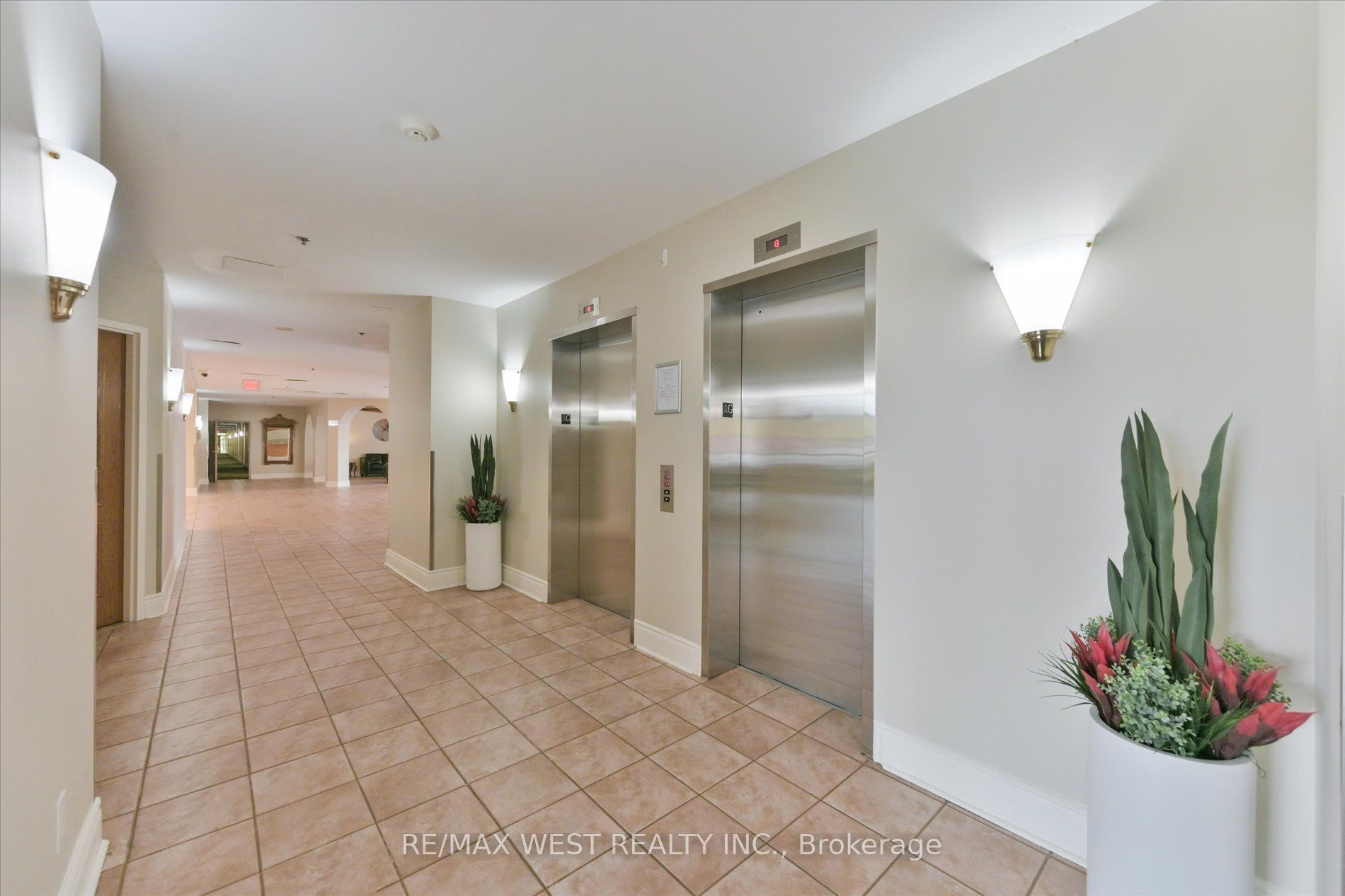 7373 Martin Grove Road 319 Property Photo 10