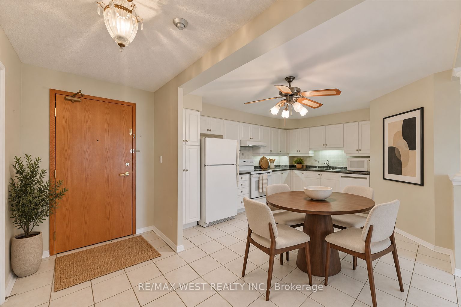 7373 Martin Grove Road 319 Property Photo 14