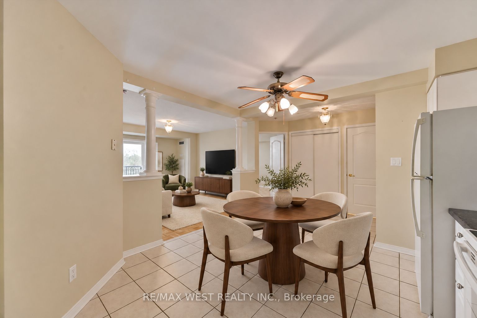 7373 Martin Grove Road 319 Property Photo 17