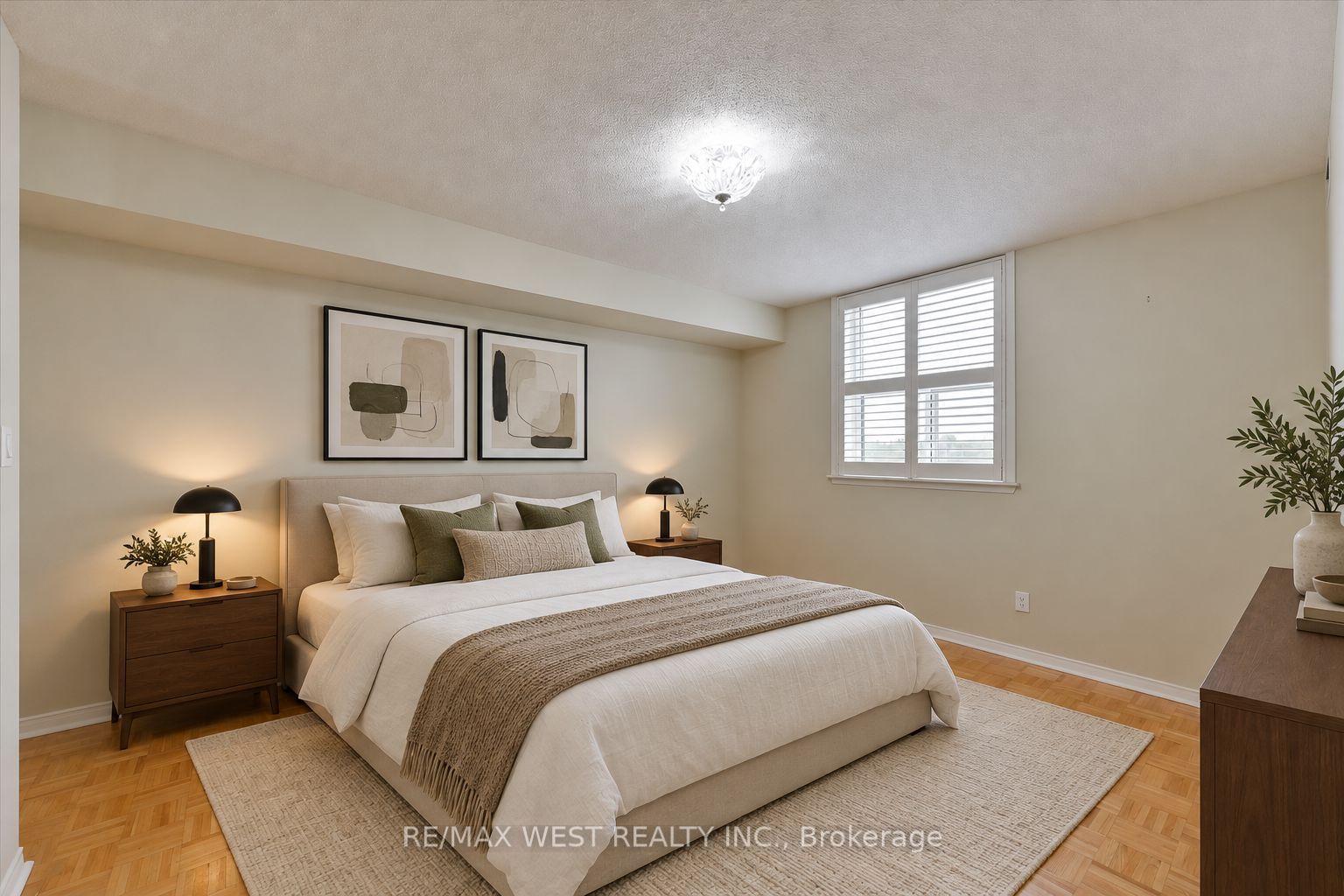 7373 Martin Grove Road 319 Property Photo 23
