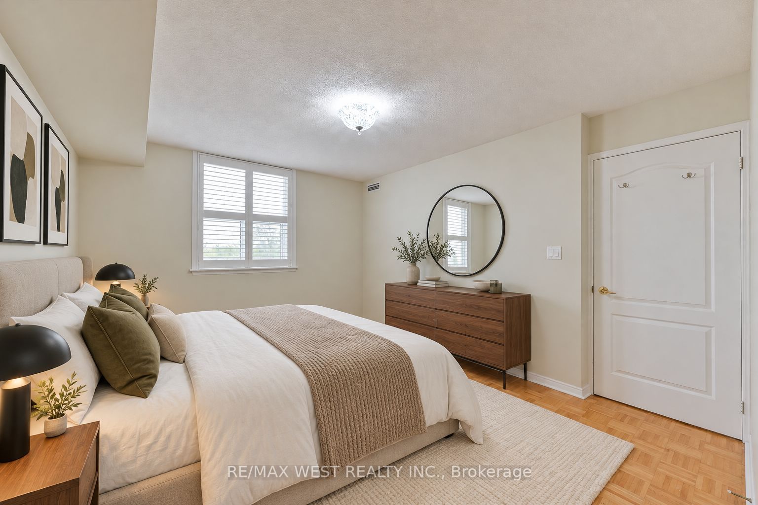 7373 Martin Grove Road 319 Property Photo 25