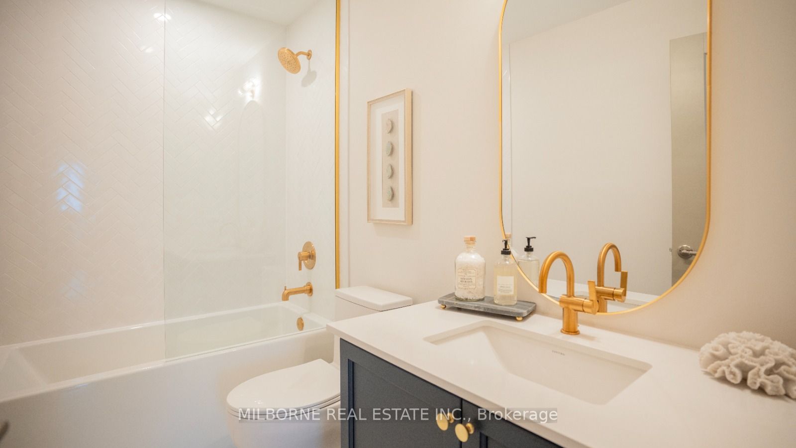 8 Arthur Plaxton Way Property Photo 3