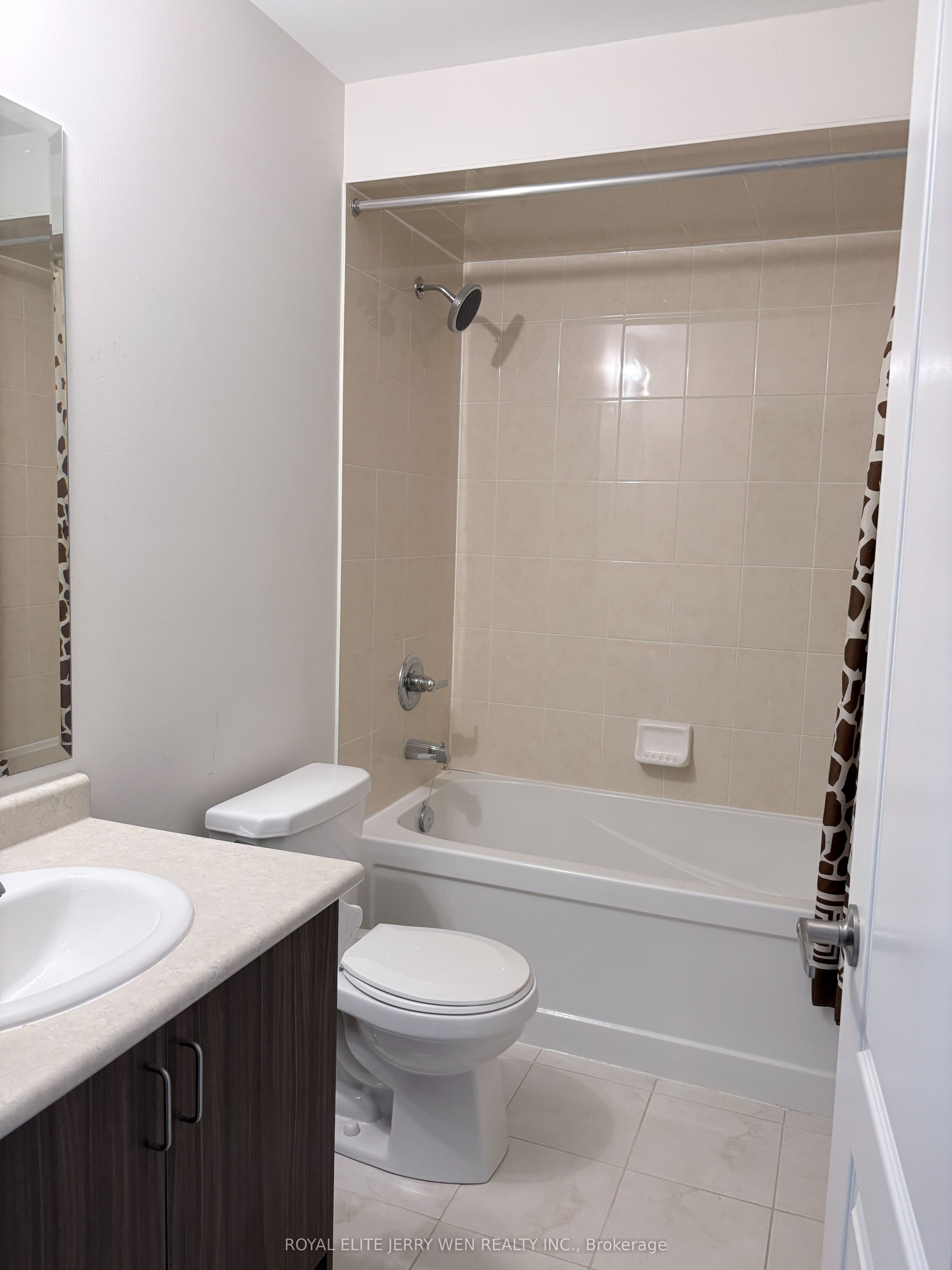 15 Collier Crescent Property Photo 10