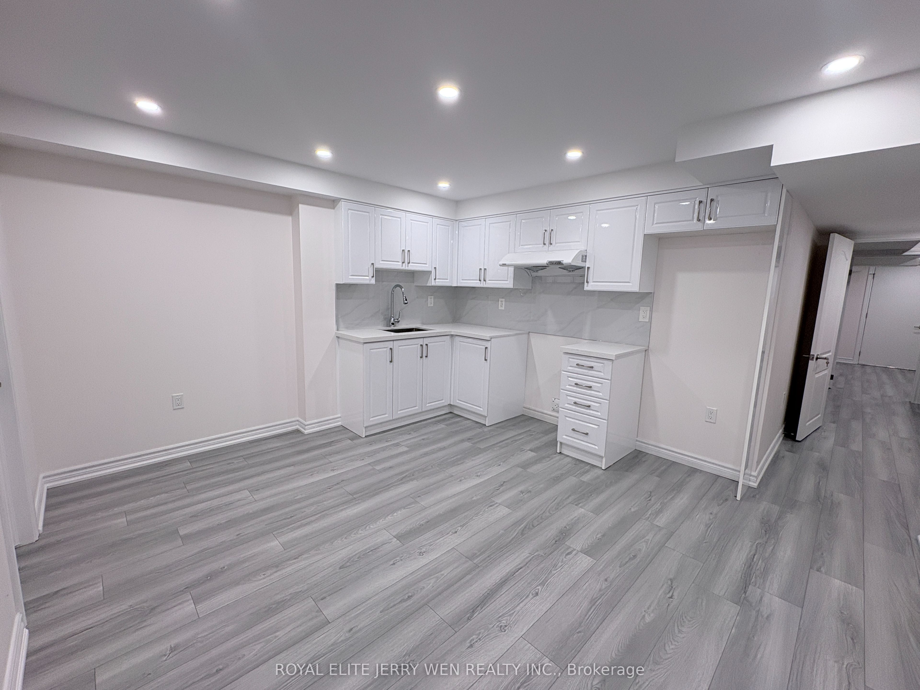 15 Collier Crescent Property Photo 18