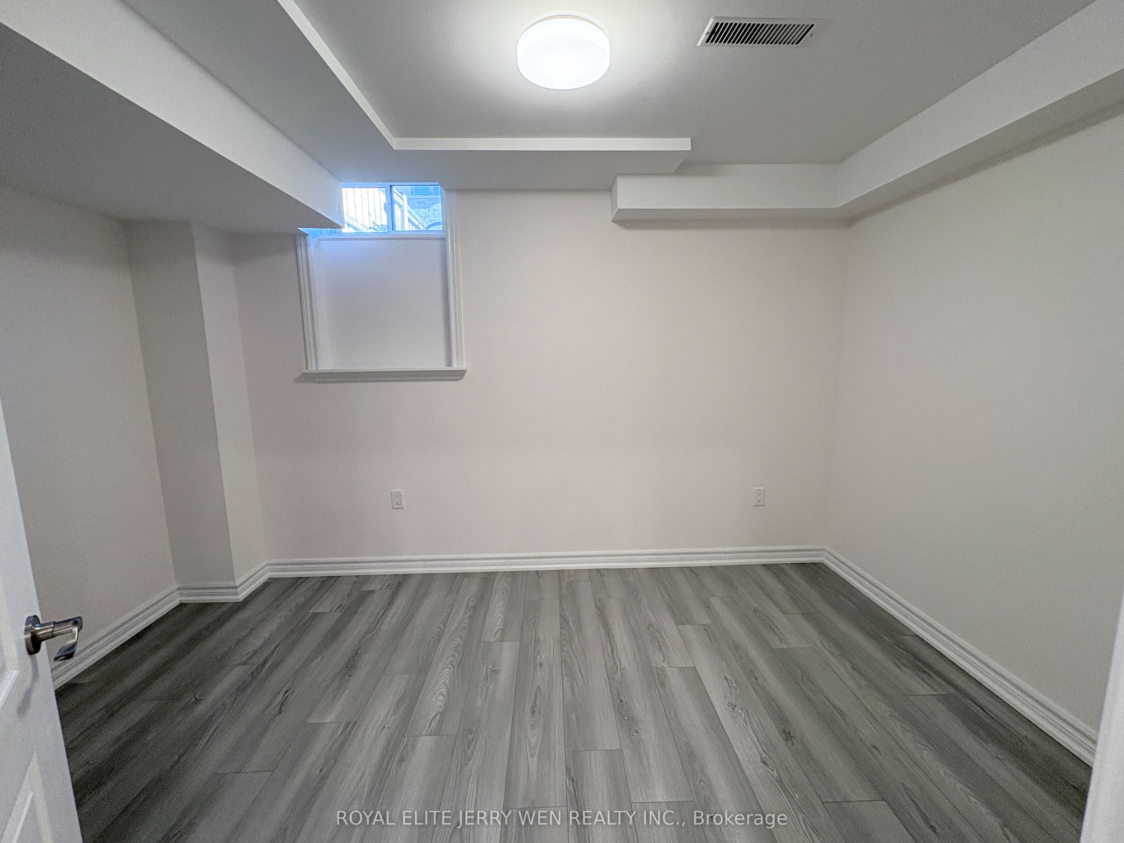 15 Collier Crescent Property Photo 20