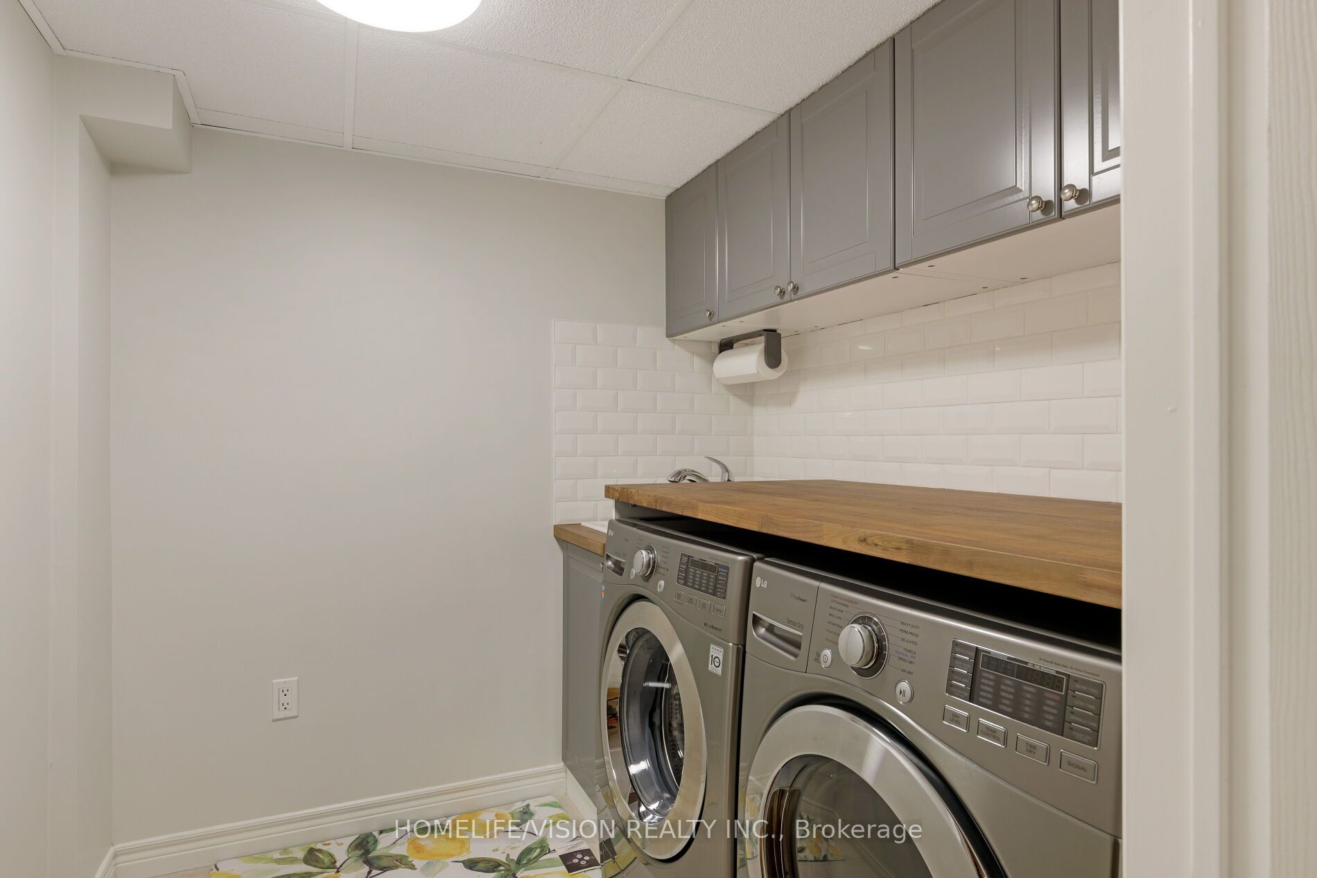 140 Jacob Way Property Photo 44