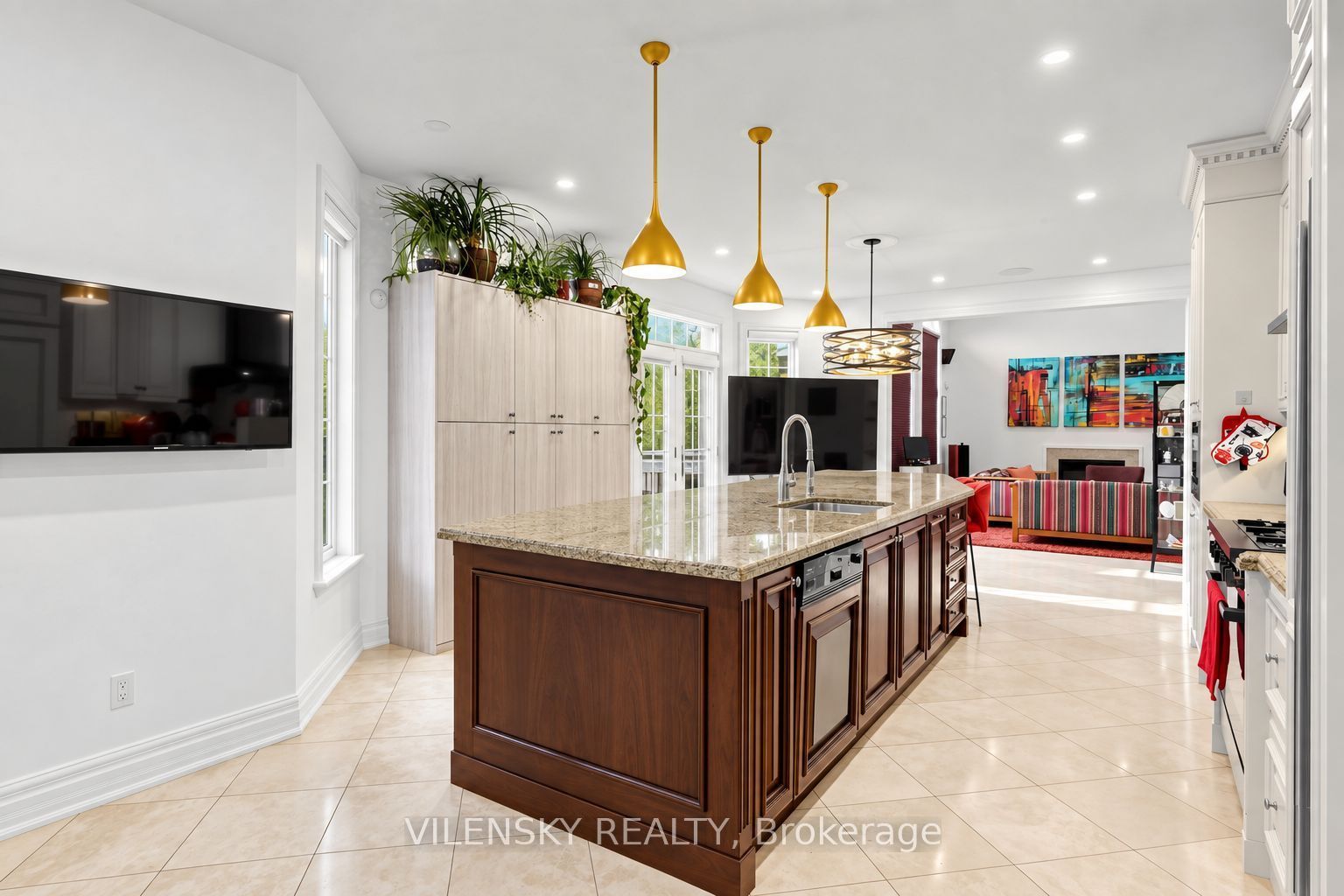 405 Athabasca Drive Property Photo 17