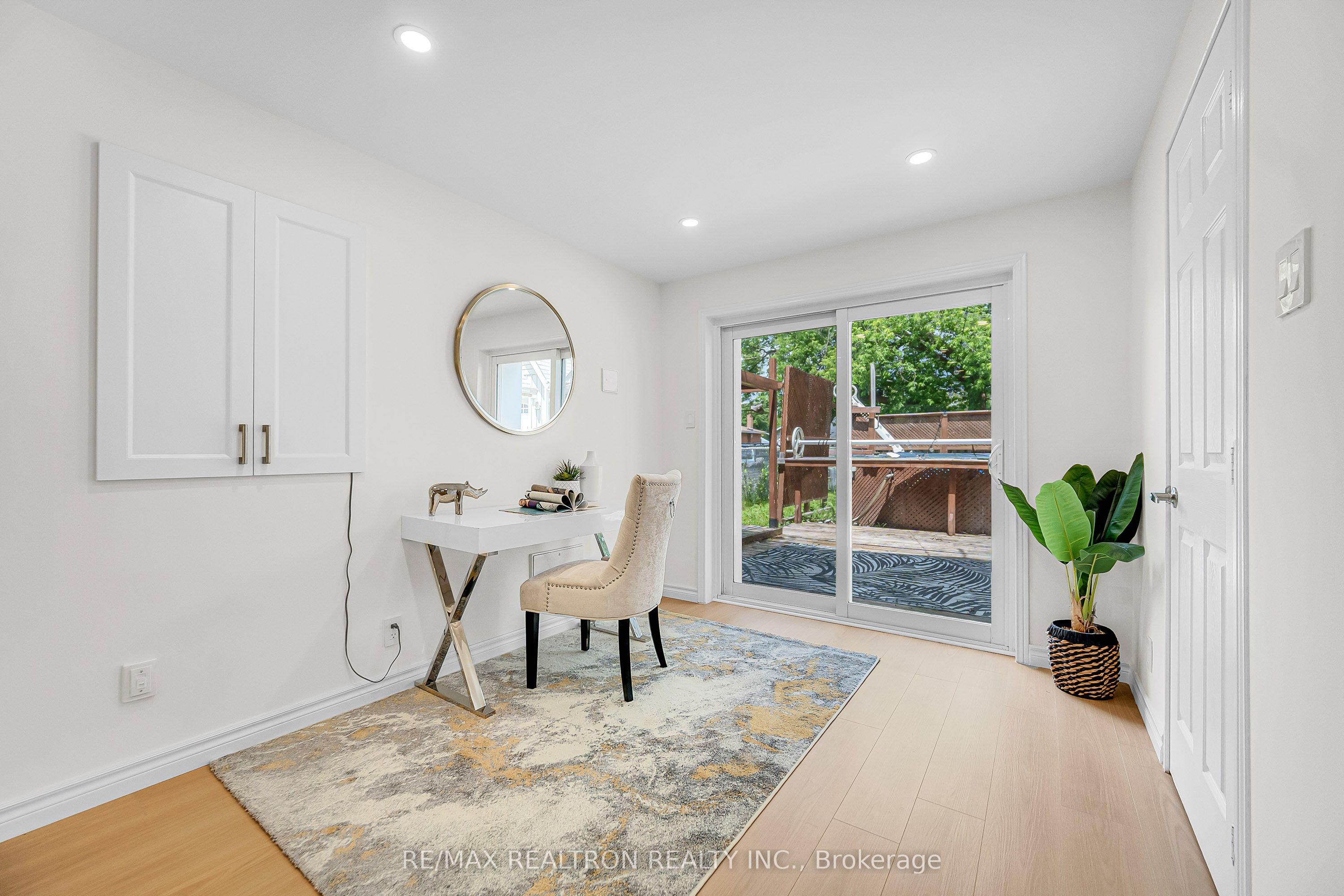 330 Tampa Drive Property Photo 12