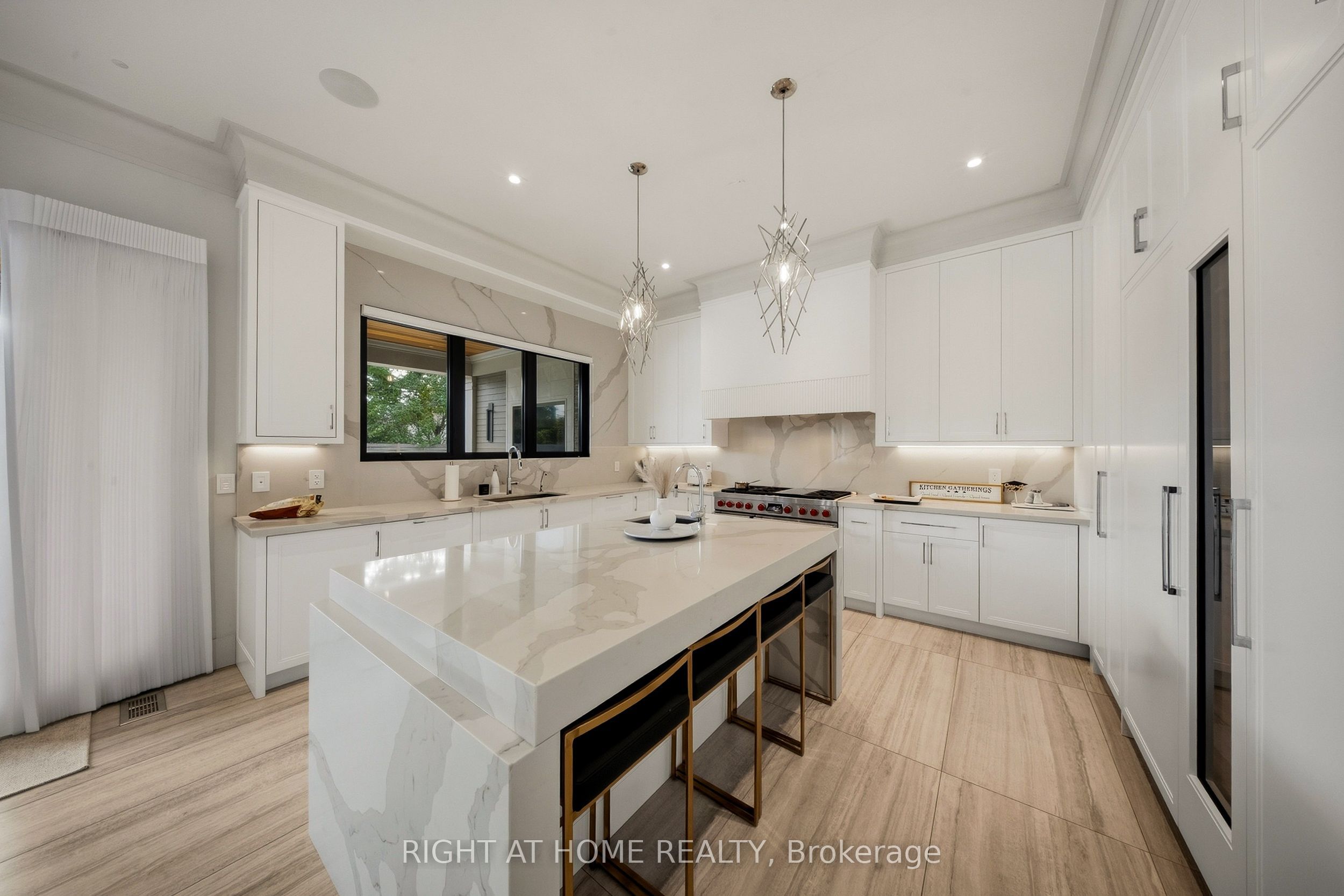 125 Clearview Heights Property Photo 12