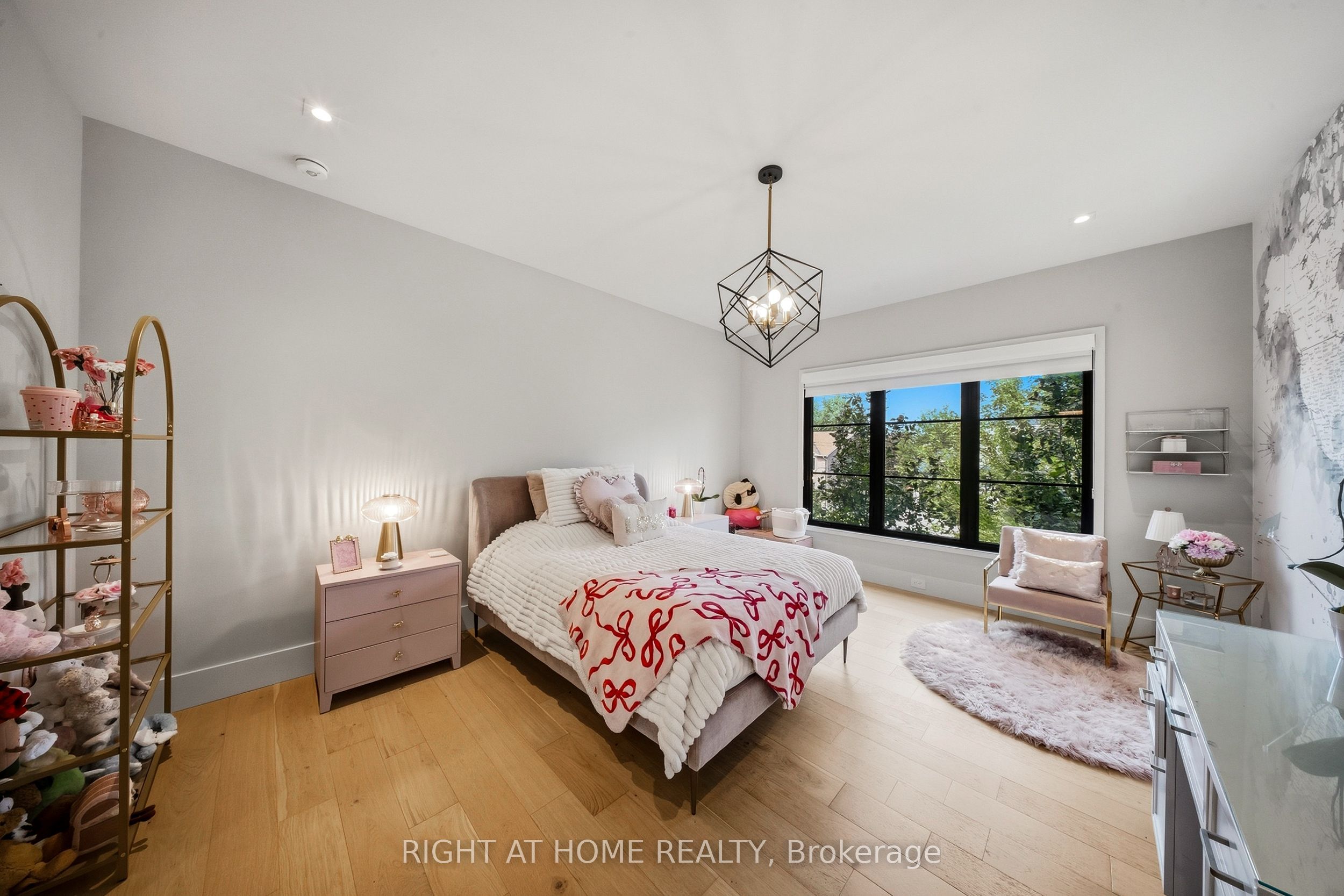 125 Clearview Heights Property Photo 30