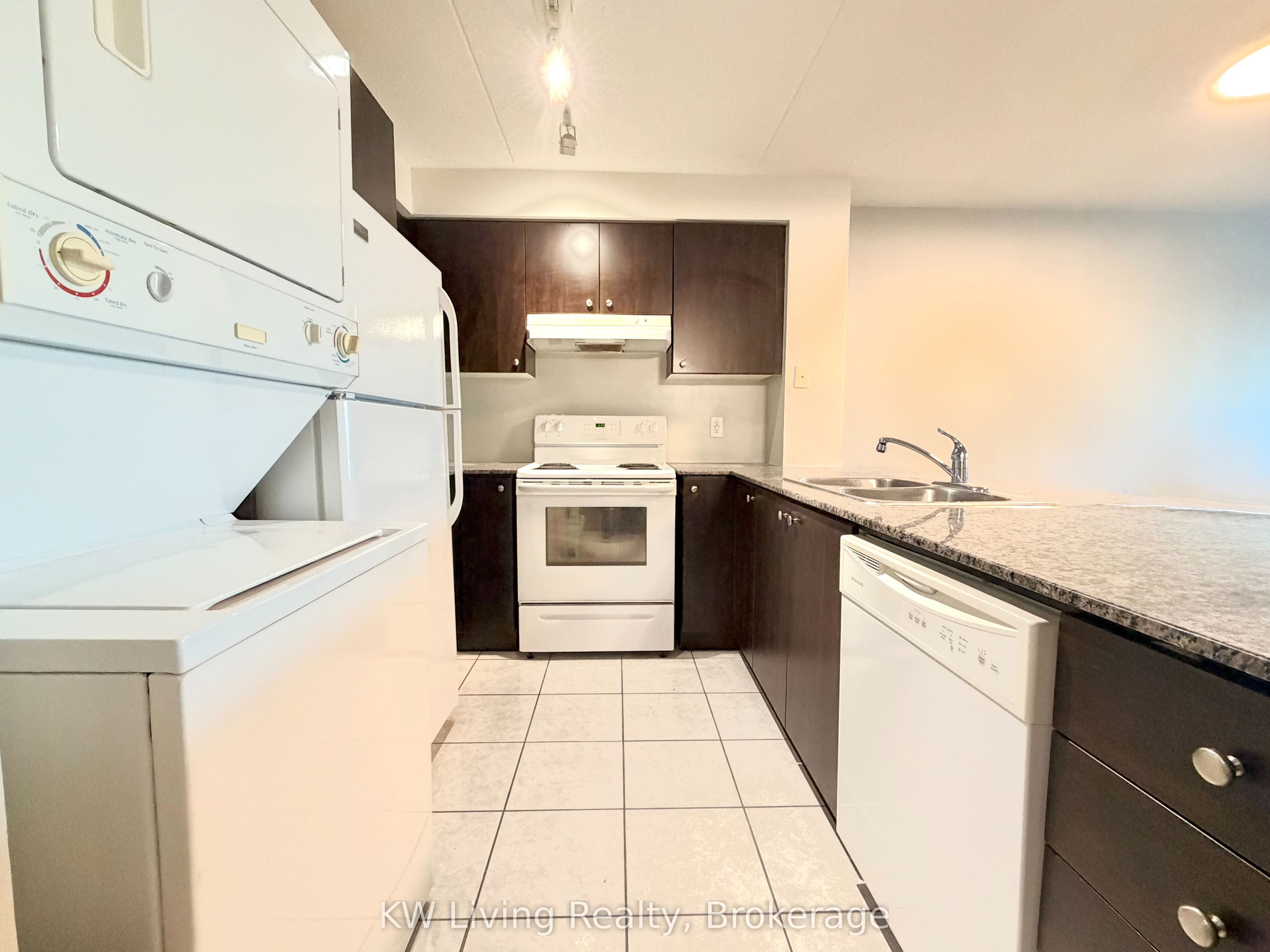4600 Steeles Avenue E 505 Property Photo 6