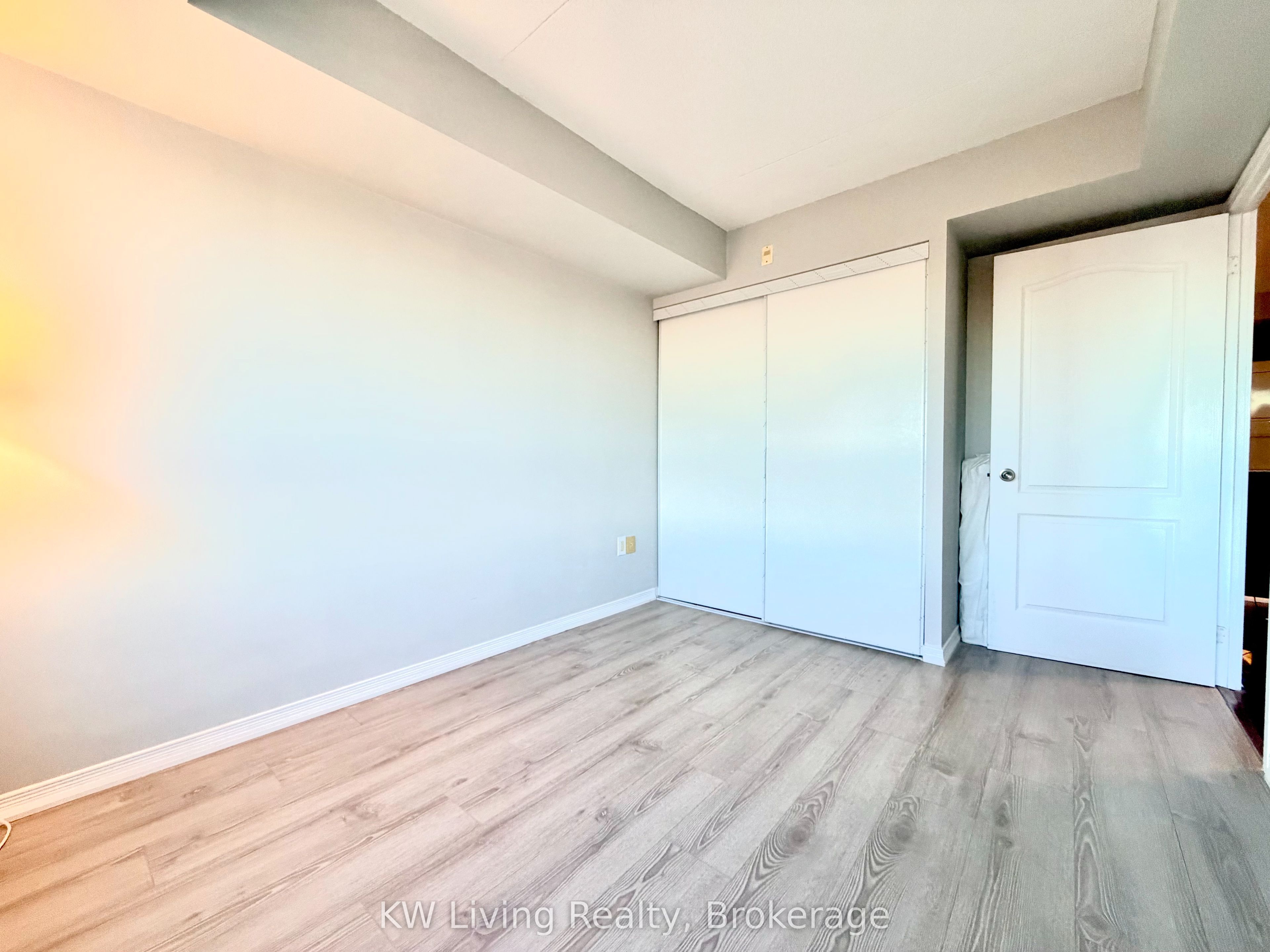 4600 Steeles Avenue E 505 Property Photo 8