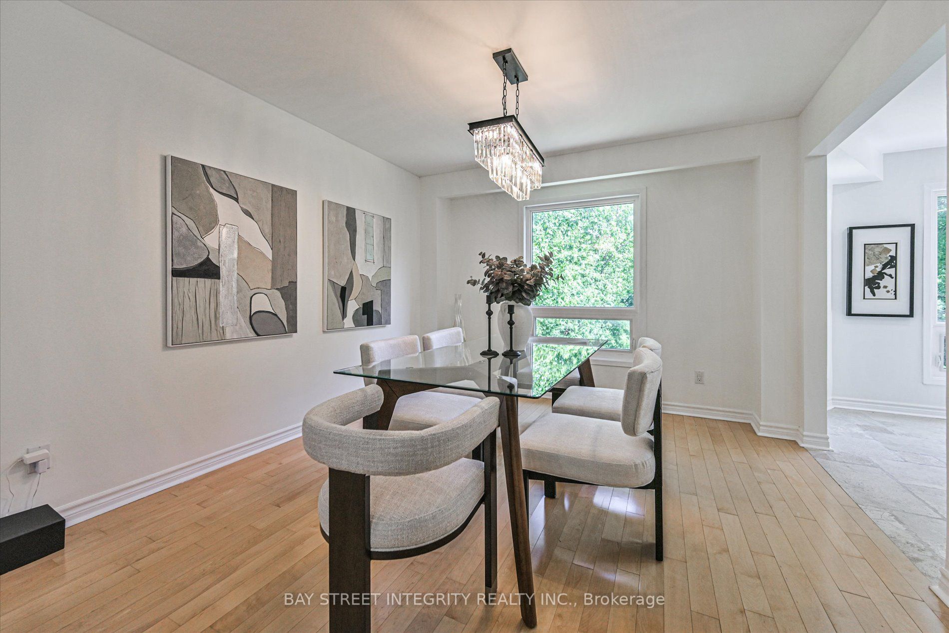 151 Old Surrey Lane Property Photo 7