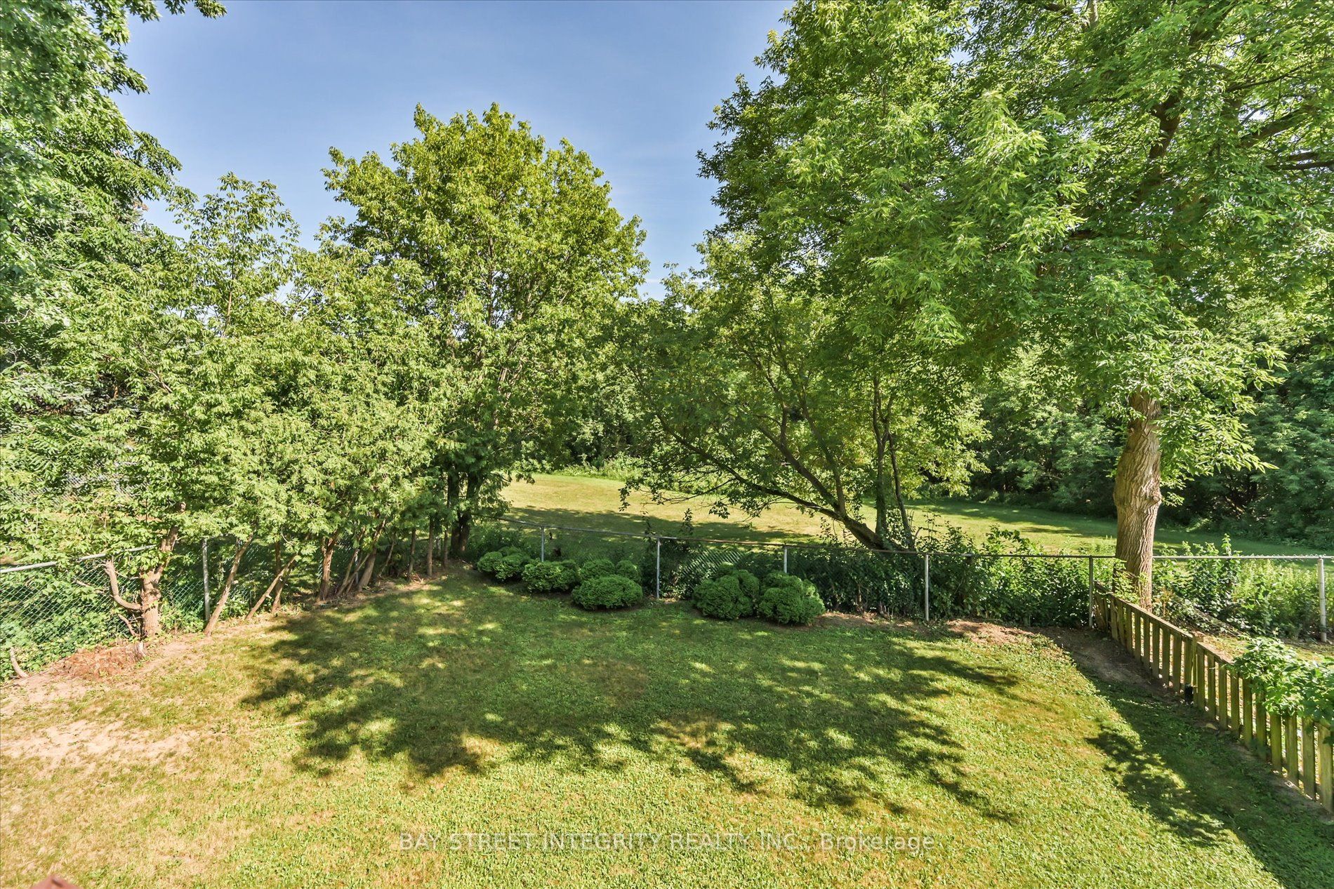 151 Old Surrey Lane Property Photo 41