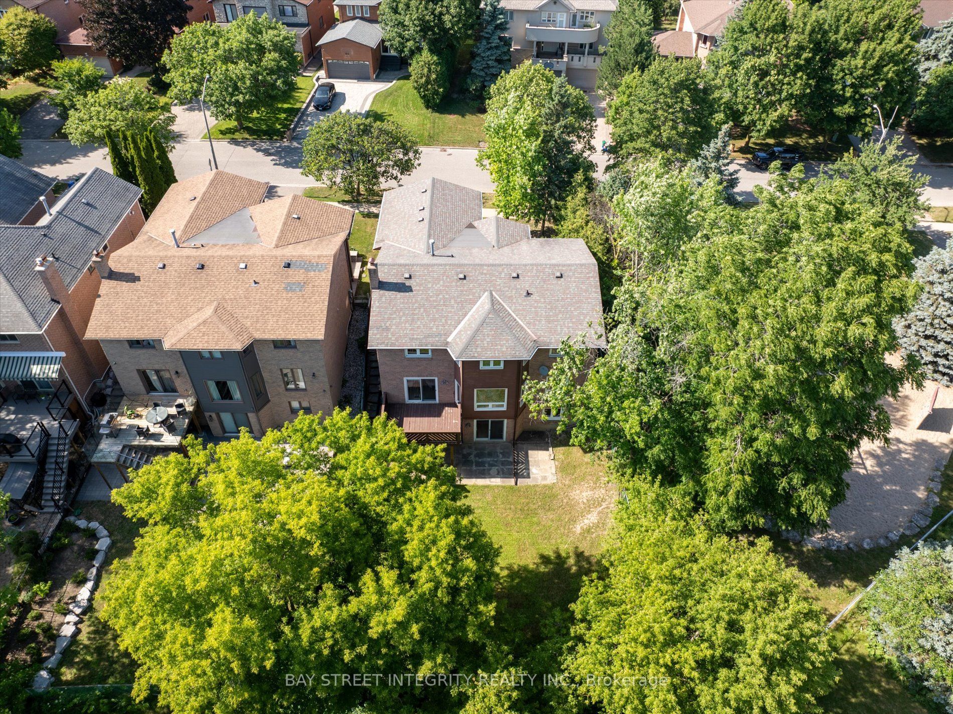 151 Old Surrey Lane Property Photo 48