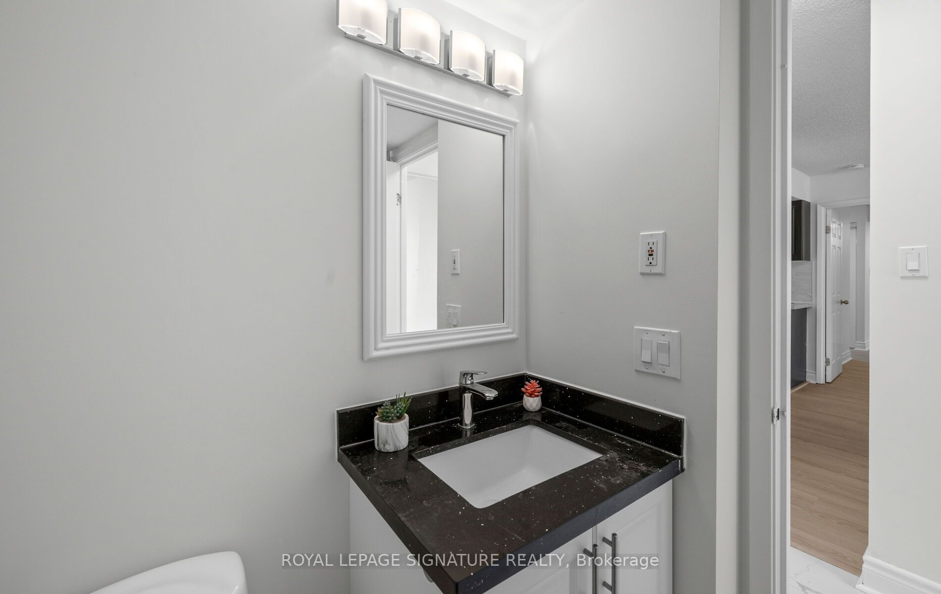 175 Cedar Avenue 202 Property Photo 27