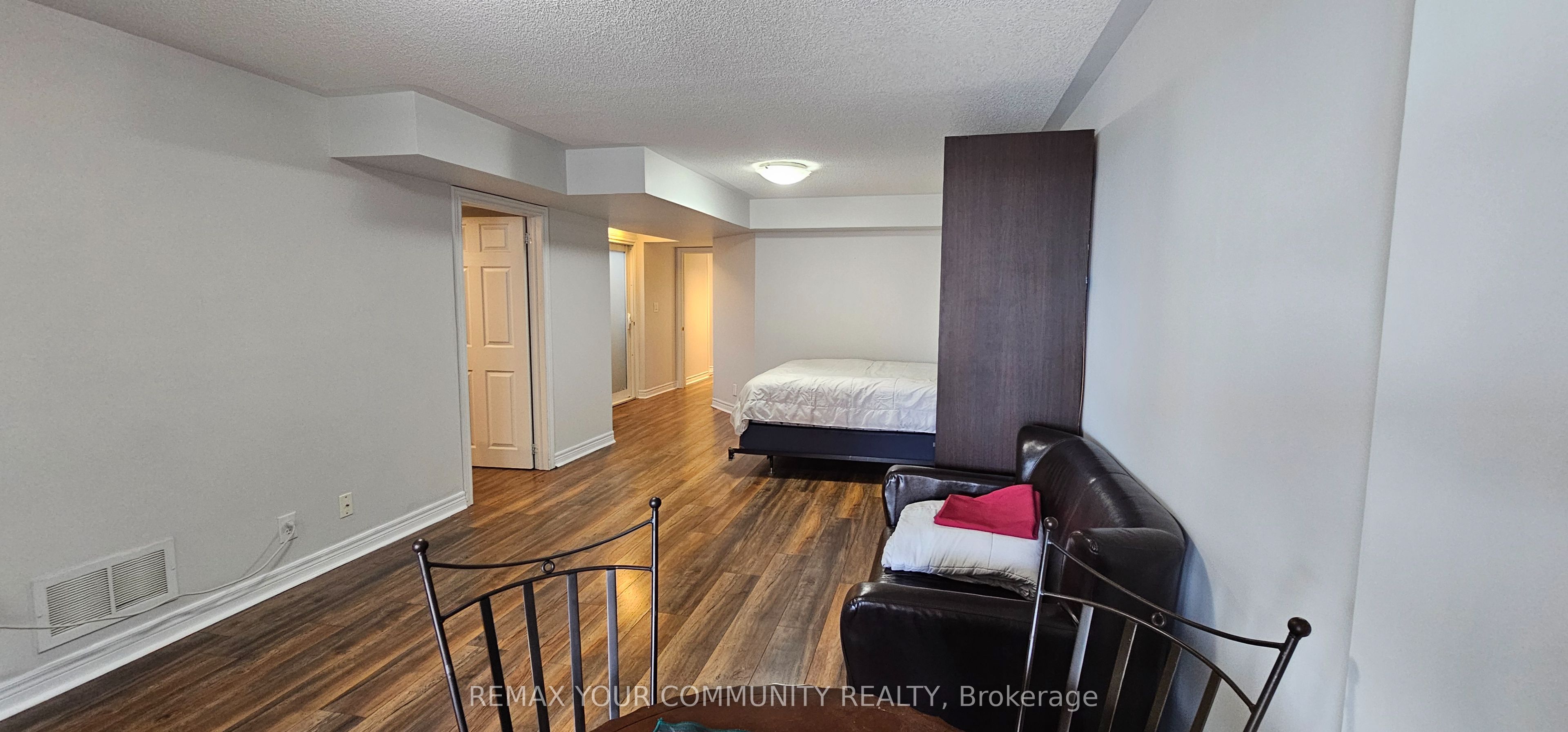 46 Courtland Crescent Property Photo 8