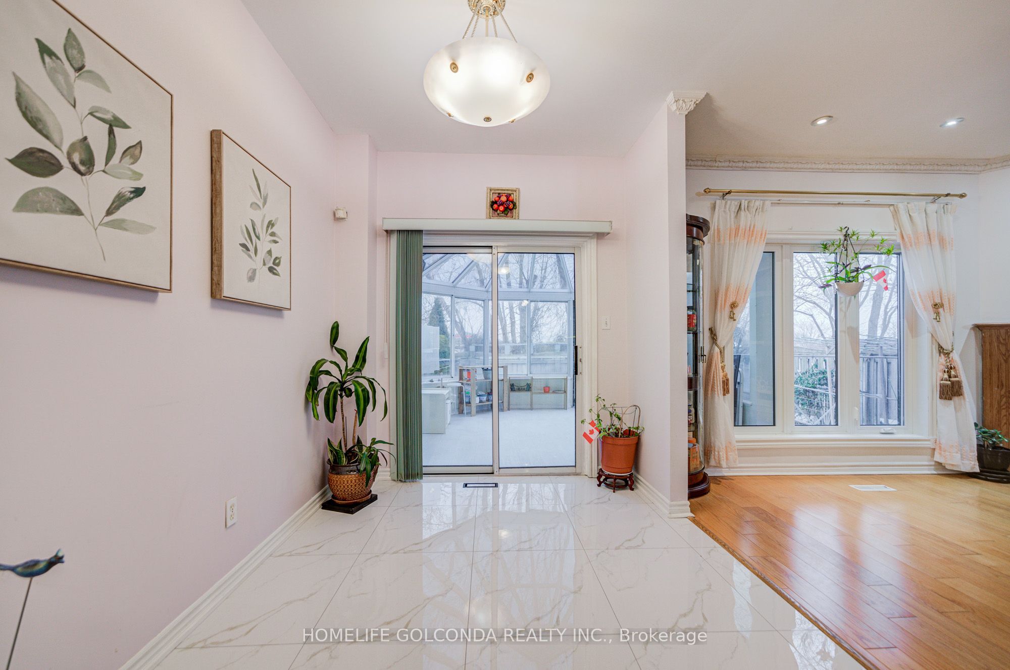 25 Eastpine Drive Property Photo 14