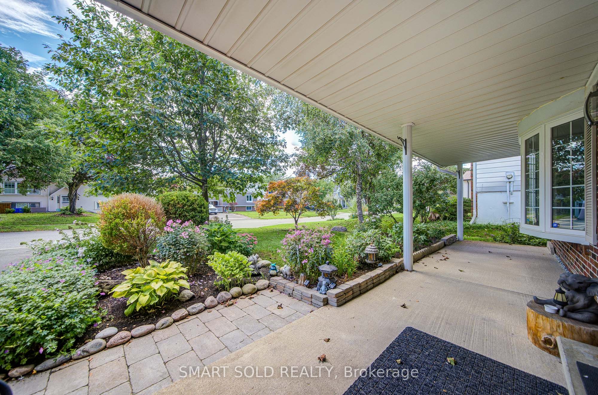 24 Hamilton Hall Drive Property Photo 4