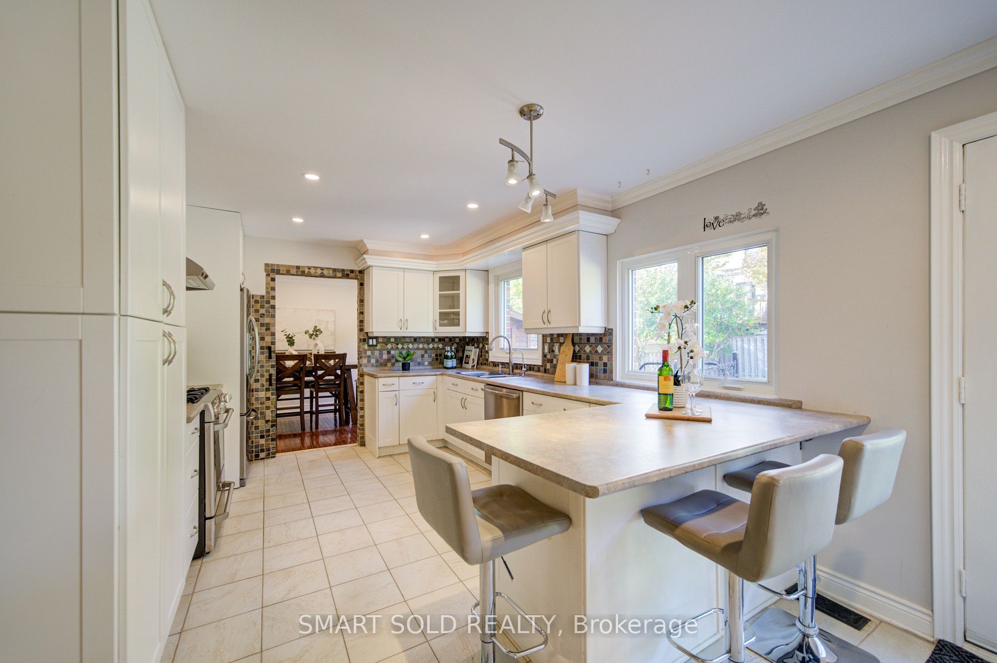 24 Hamilton Hall Drive Property Photo 13