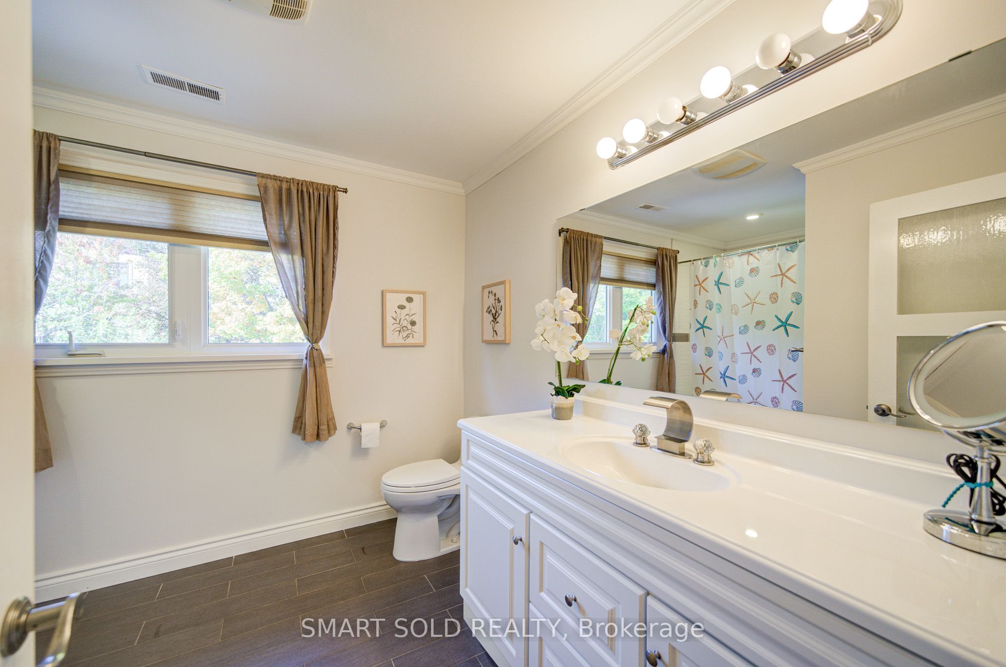 24 Hamilton Hall Drive Property Photo 19