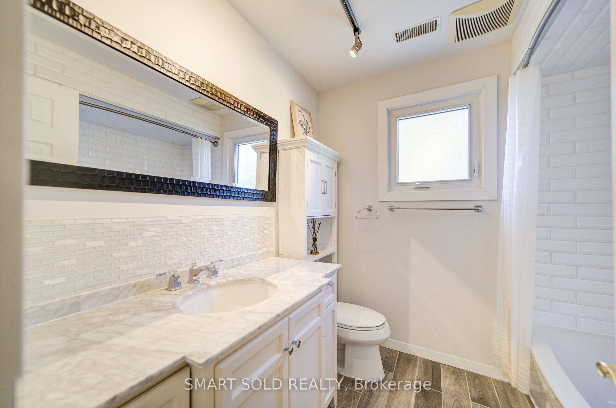 24 Hamilton Hall Drive Property Photo 24