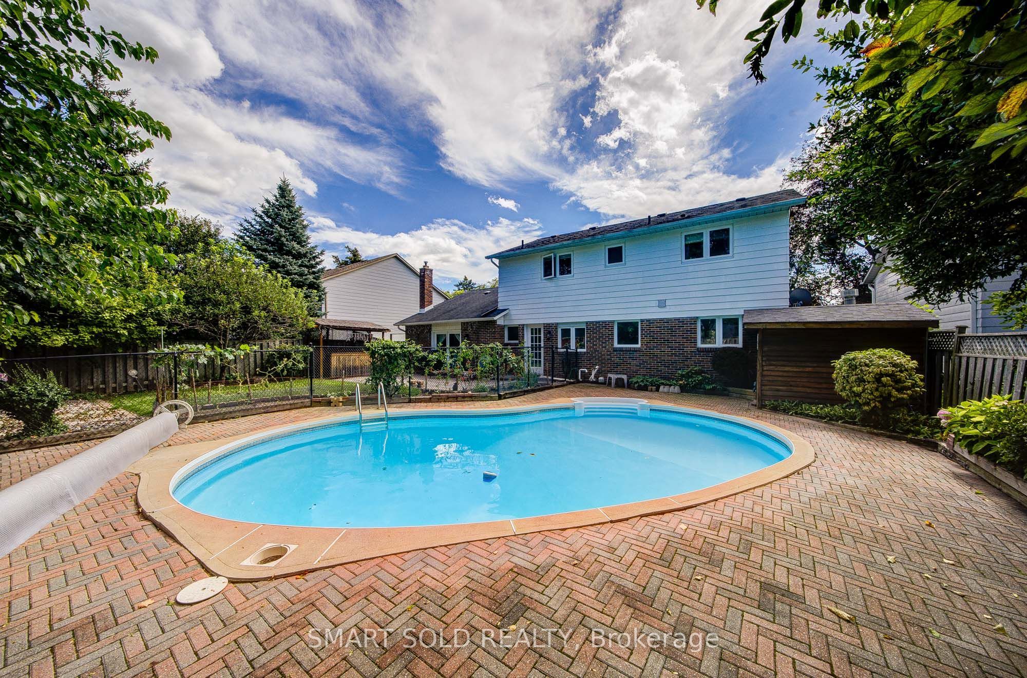 24 Hamilton Hall Drive Property Photo 31