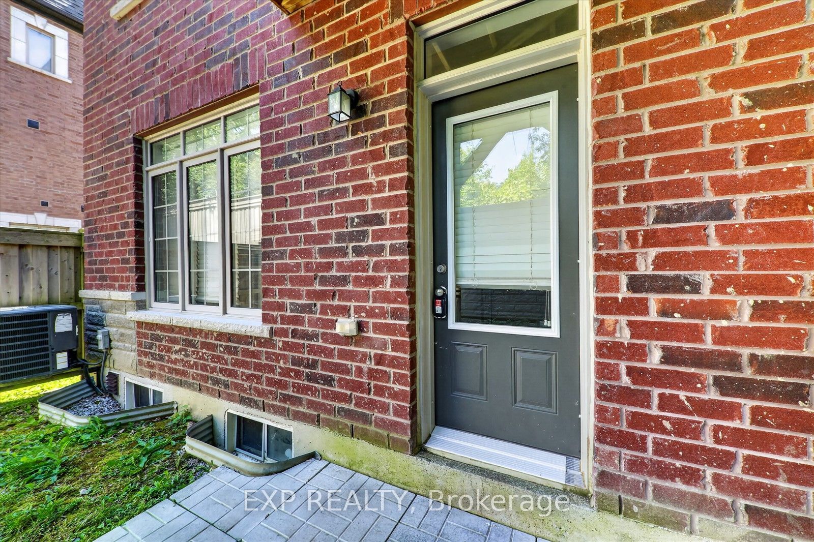 18 Ingleside Street Property Photo 6