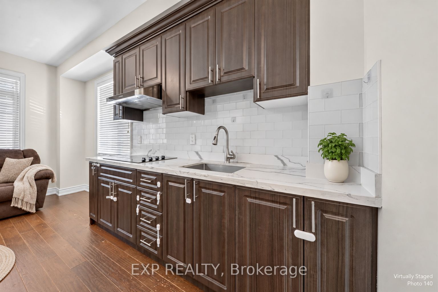 18 Ingleside Street Property Photo 10