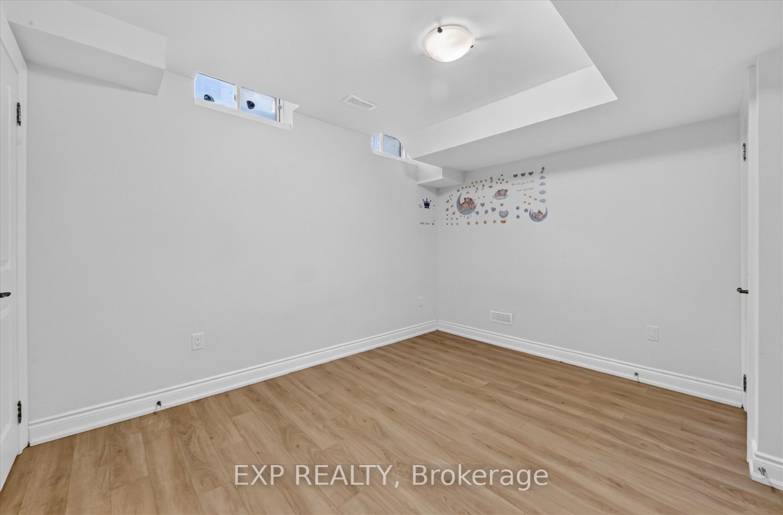 18 Ingleside Street Property Photo 24