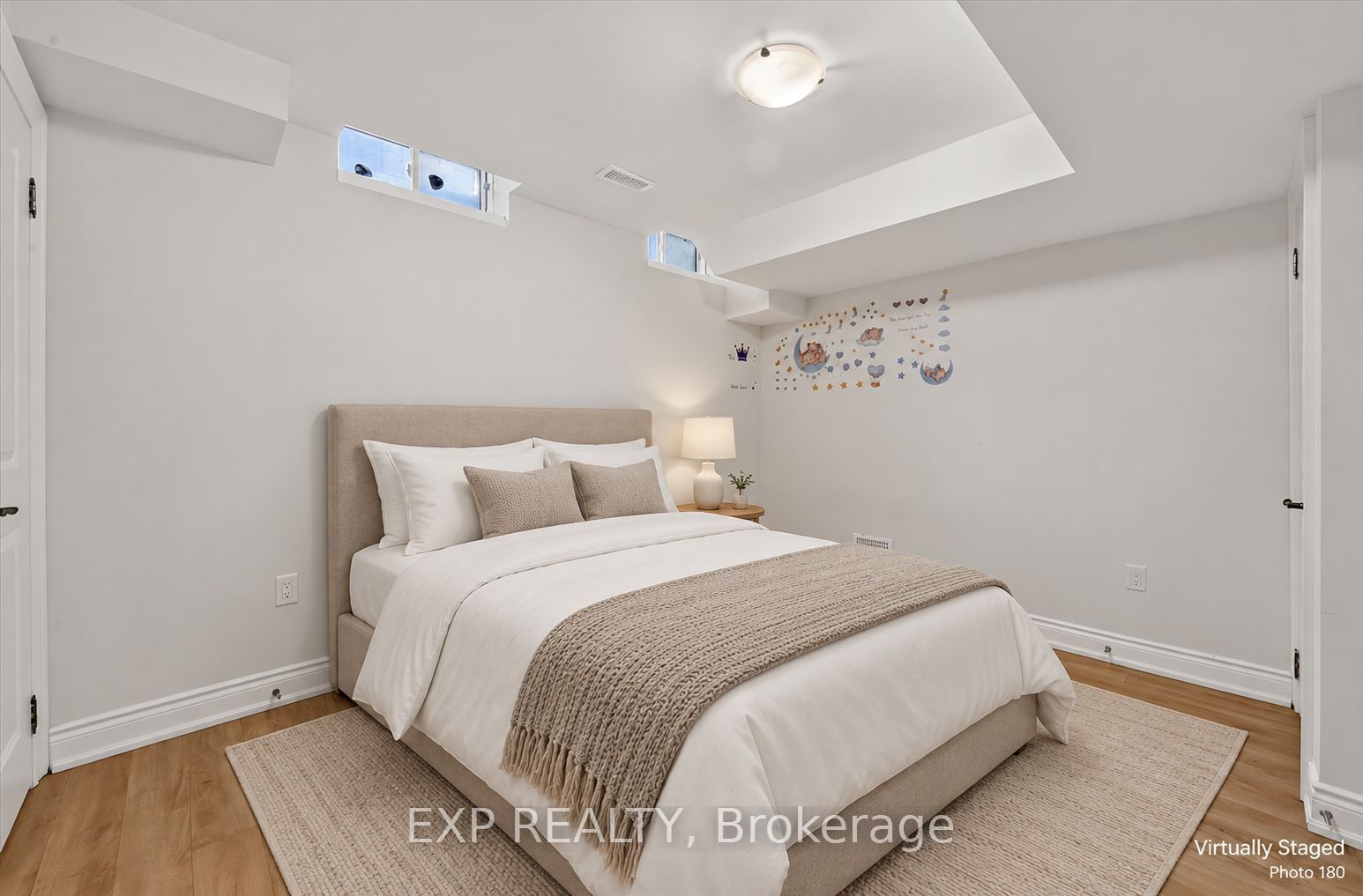 18 Ingleside Street Property Photo 25