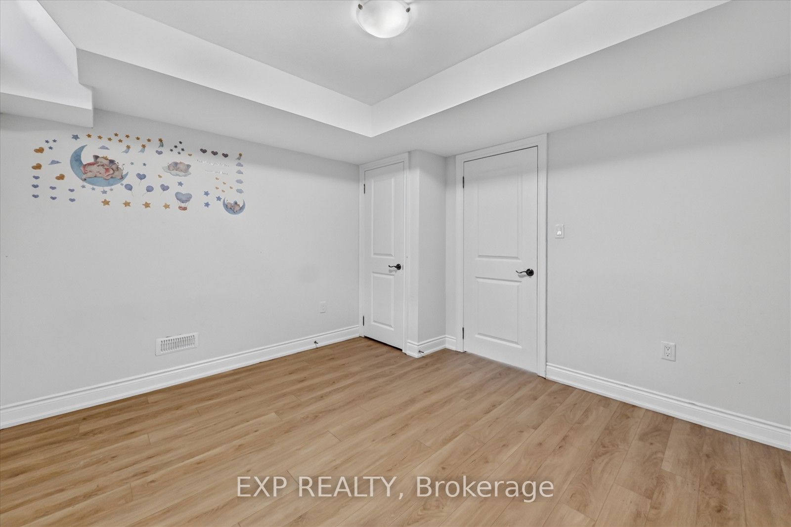 18 Ingleside Street Property Photo 26