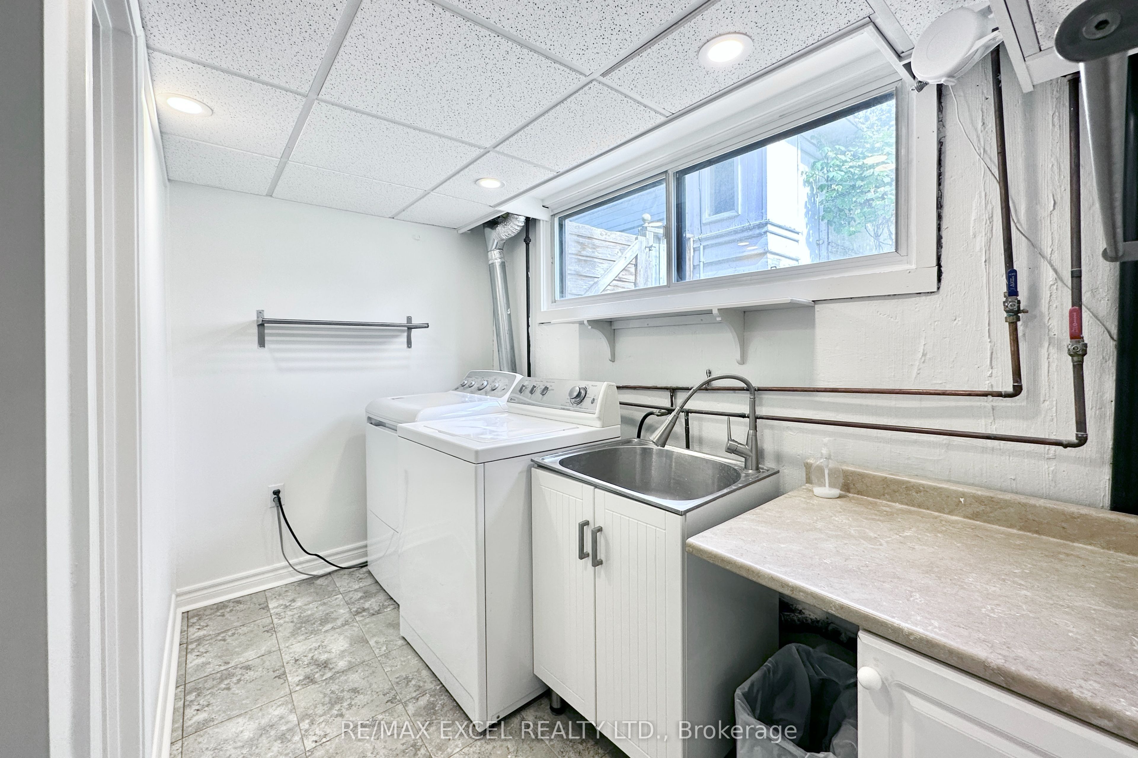 46 Gentry Crescent Bsmt Property Photo 17