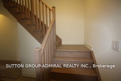 370 Red Maple Road 22 Property Photo 5
