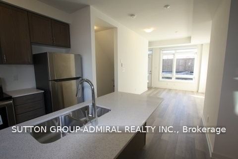 370 Red Maple Road 22 Property Photo 7